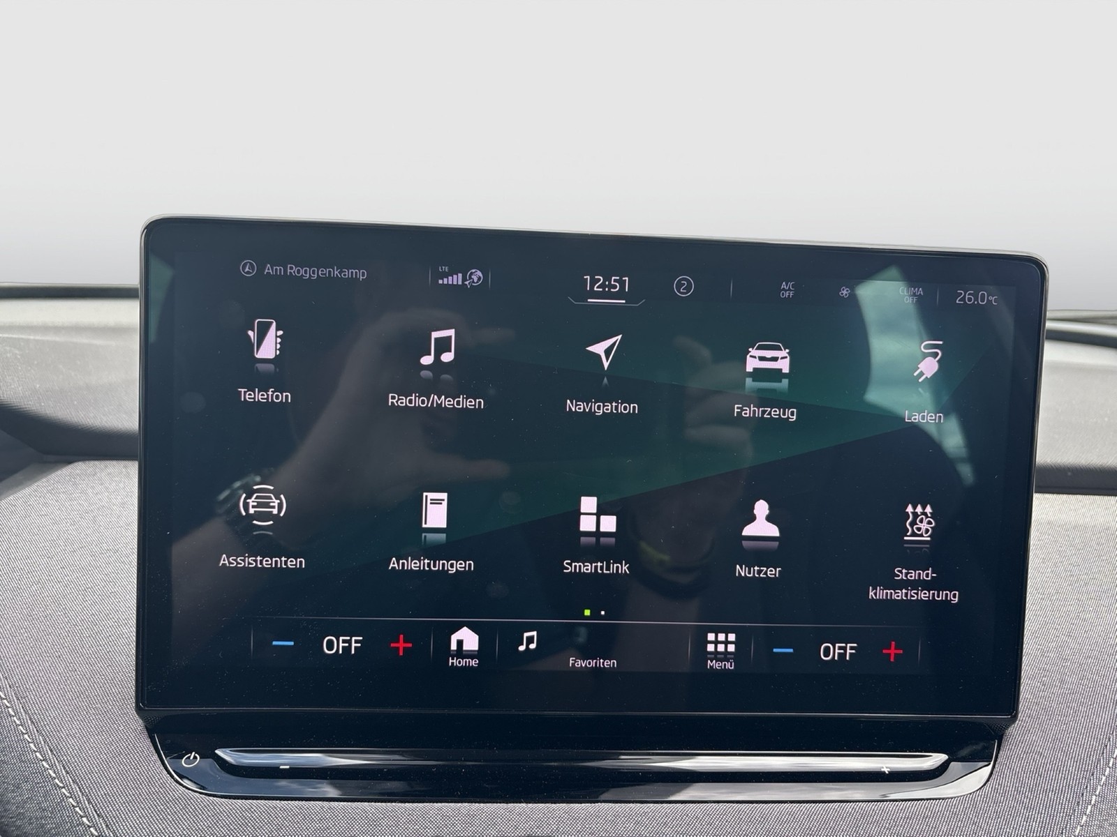Skoda Enyaq 60 LOFT WÄRMEPUMPE CAM LM19 NAVI KEYLESSGO