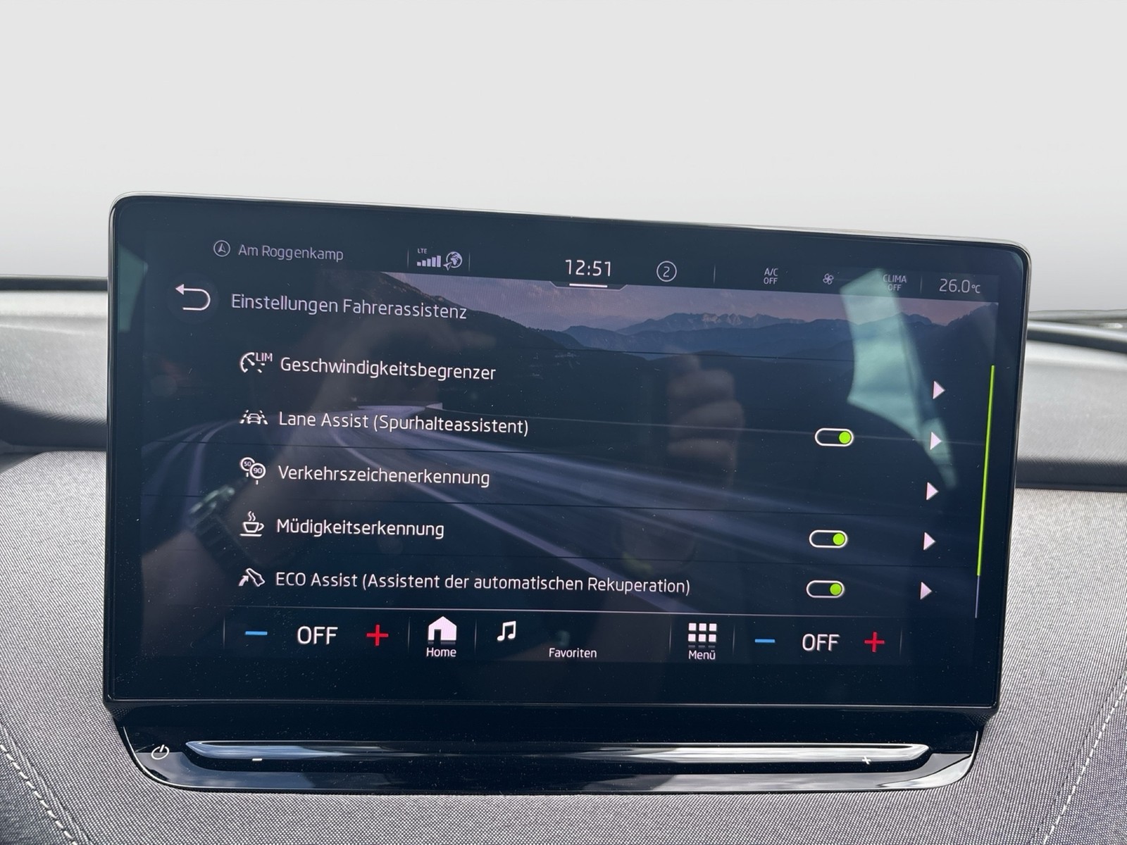 Skoda Enyaq 60 LOFT WÄRMEPUMPE CAM LM19 NAVI KEYLESSGO