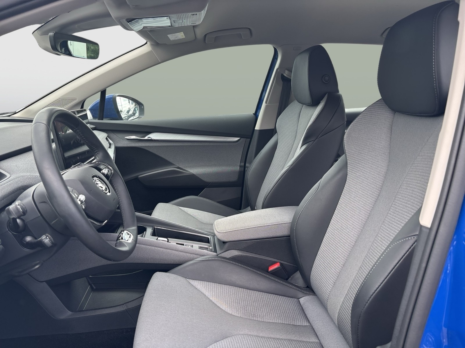 Skoda Enyaq 60 LOFT WÄRMEPUMPE CAM LM19 NAVI KEYLESSGO