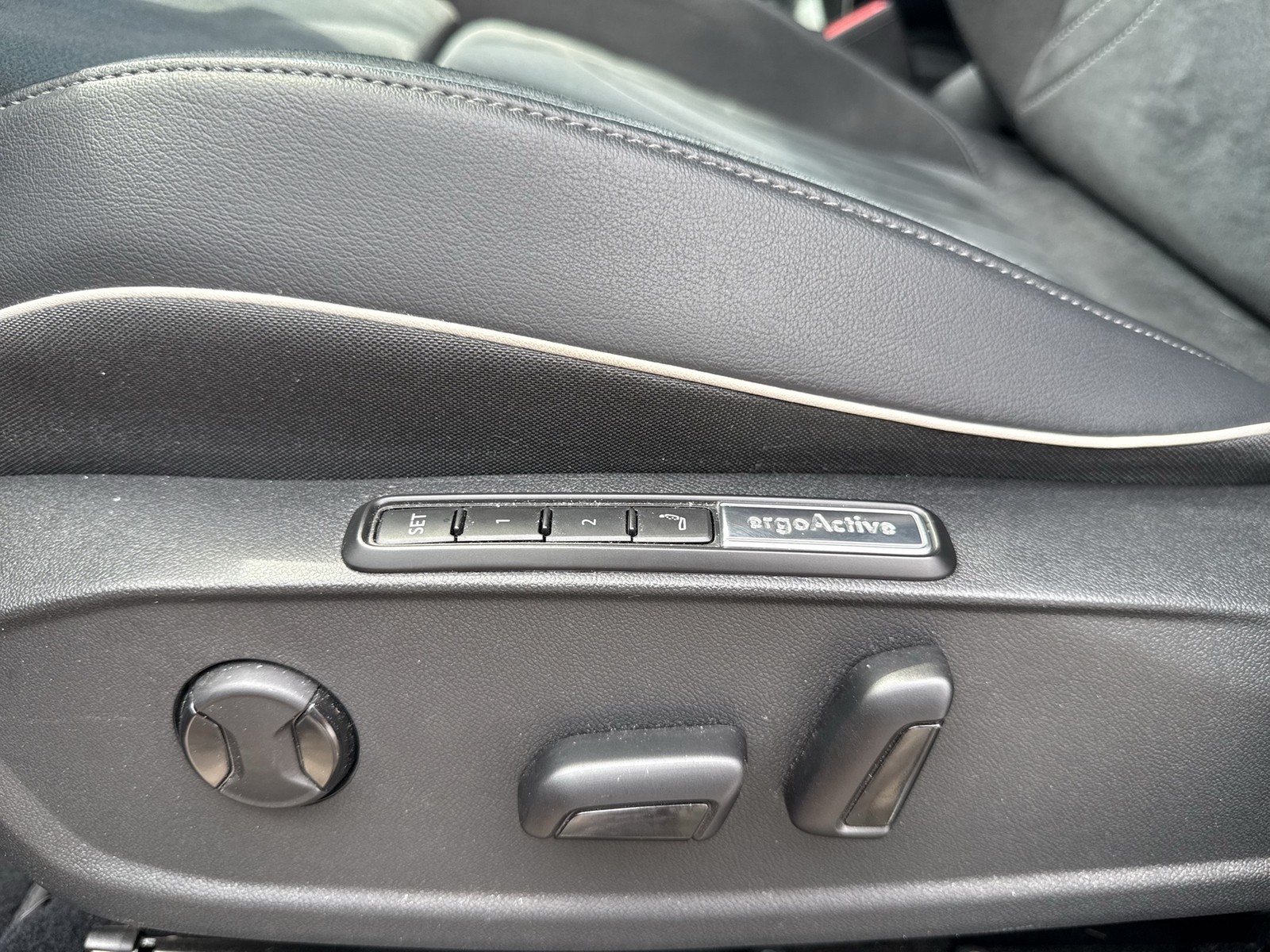 Volkswagen ID.4 GTX 4X4 AHK 360°CAM ACC LM21 HEAD-UP NAVI