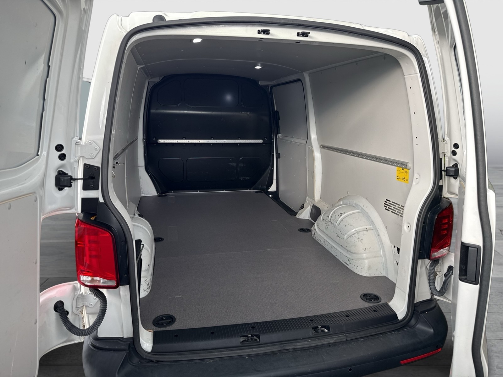 Volkswagen T6 Transporter 2.0 T6.1 Kasten LR EINPARKH KLIMA