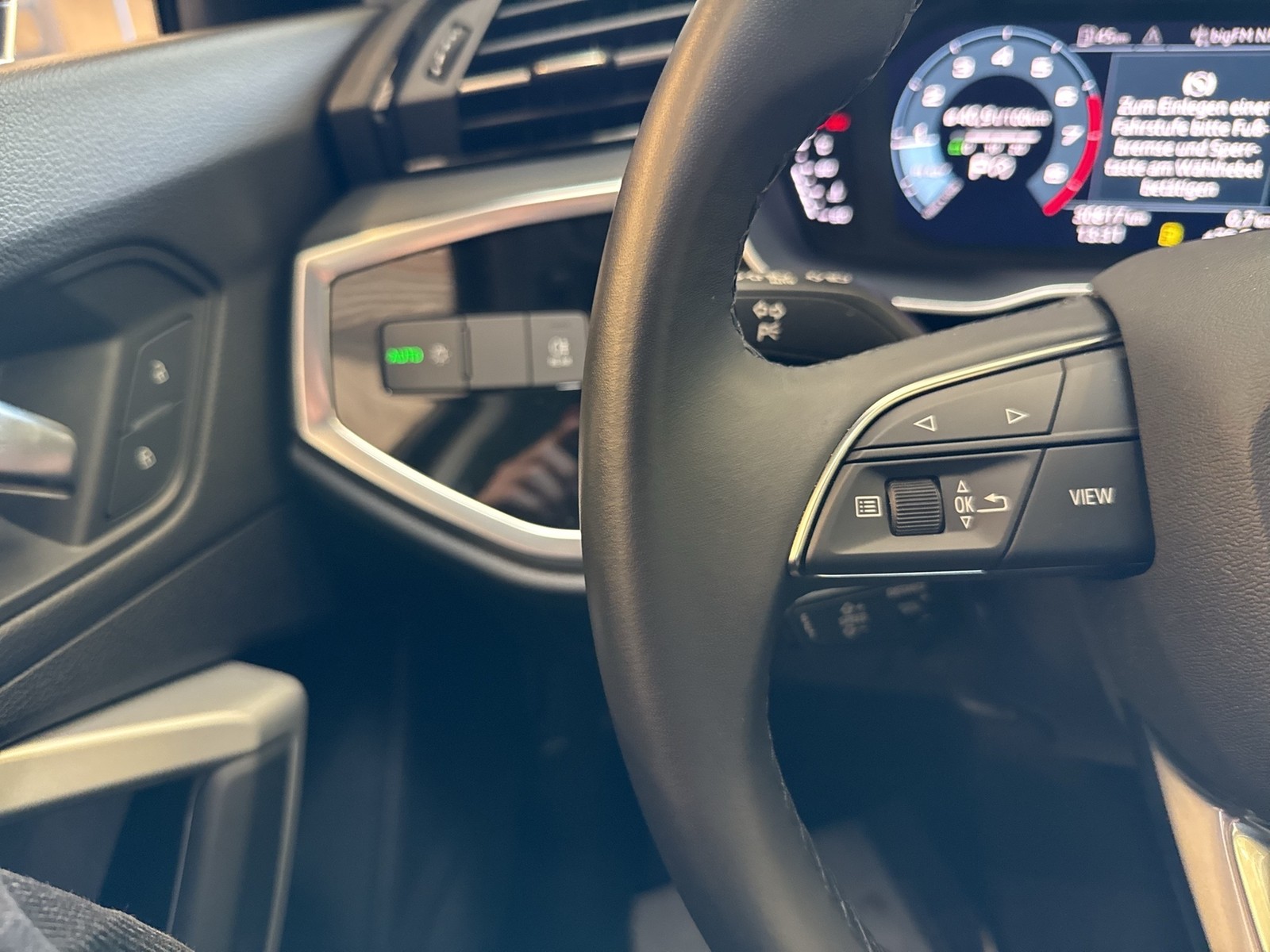 Audi Q3 40 quattro advanced AHK ACC LM18 CARPLAY