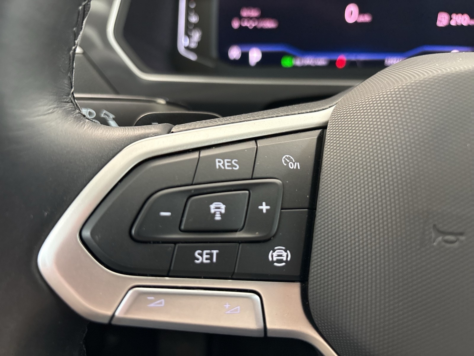 Volkswagen Tiguan Allspace 2.0 LIFE CAM ACC LM18 E-KLAPPE
