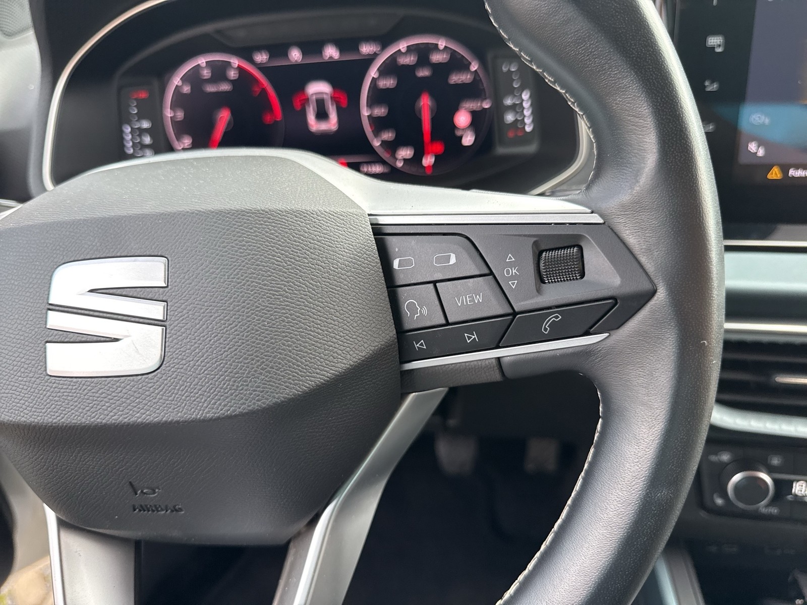 Seat Arona 1.0 XPERIENCE AHK CAM ACC LM17 NAVI SITZHZ