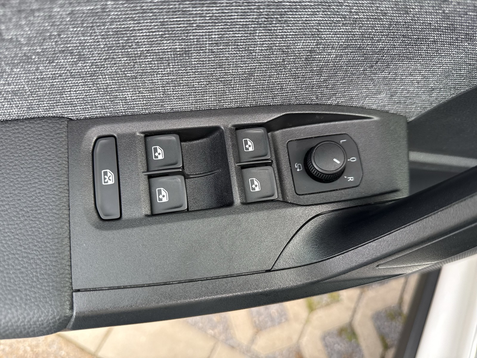 Seat Arona 1.0 XPERIENCE AHK CAM ACC LM17 NAVI SITZHZ