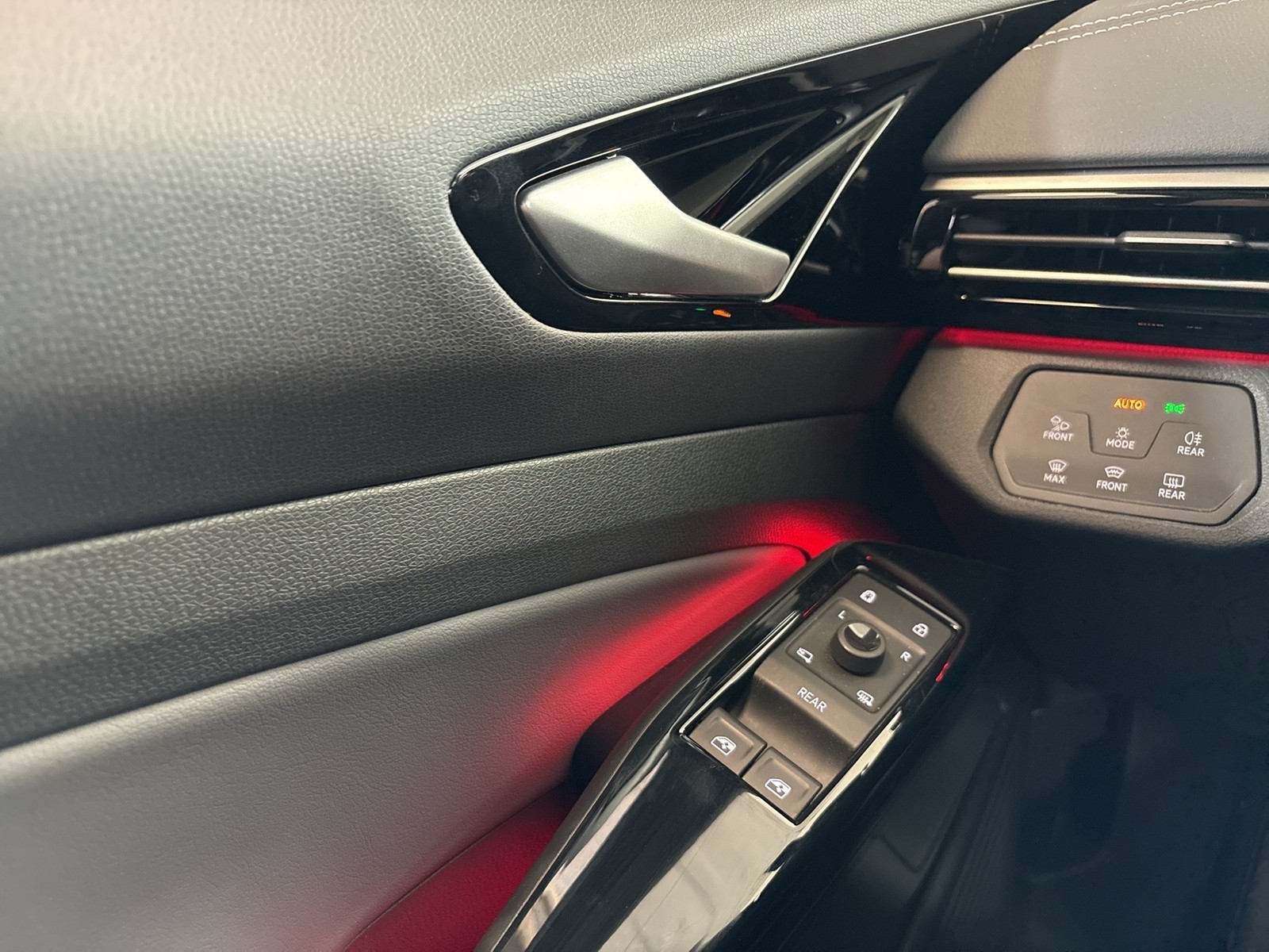 Volkswagen ID.4 Pure Performance CAM ACC LM18 MATRIX NAVI