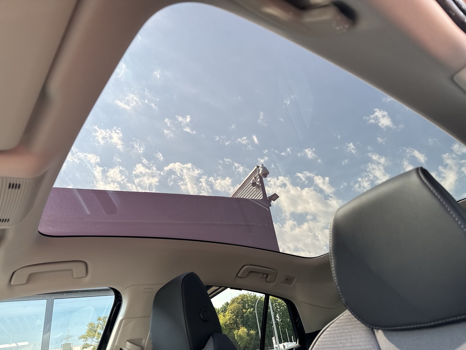 Skoda Enyaq Coupé 85 LOFT WÄRMEPUMPE PANO AHK CAM LM20