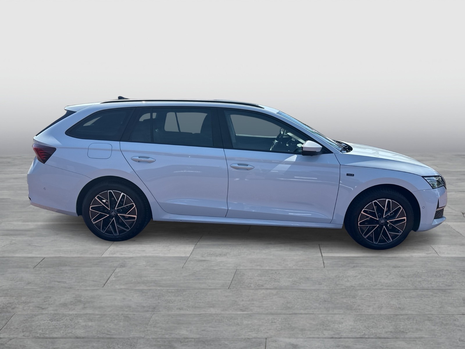 Skoda Octavia Combi 2.0 TOUR PANO CANTON 360°CAM ACC