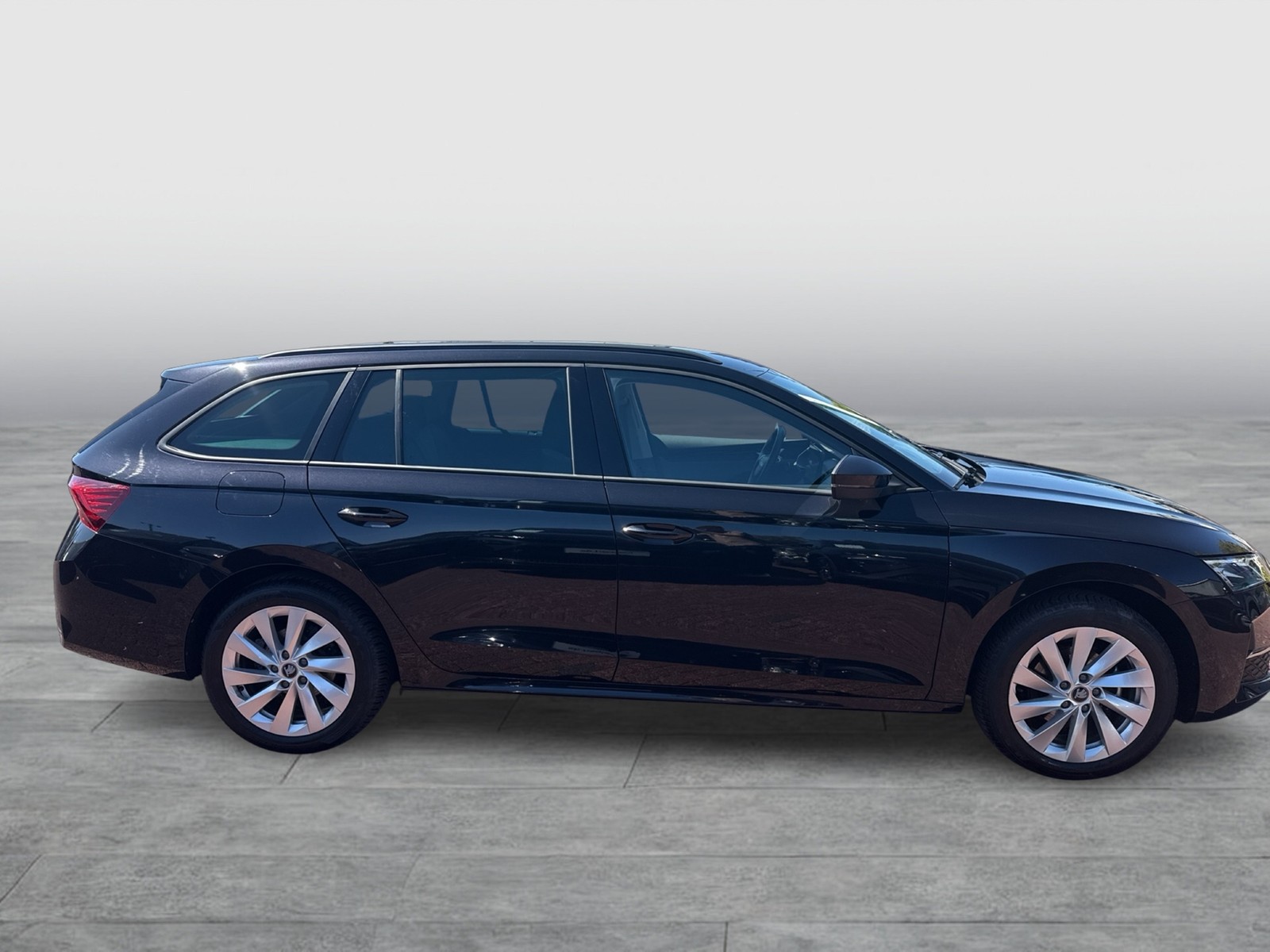 Skoda Octavia Combi 1.5 e-TEC SELECTION CANTON 360°CAM