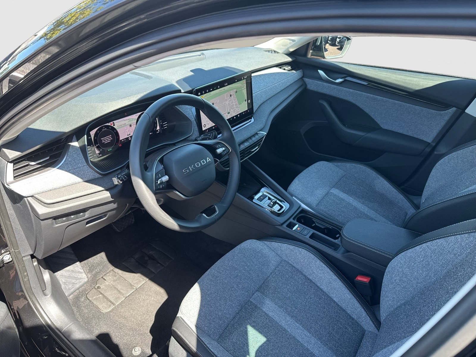 Skoda Octavia Combi 1.5 e-TEC SELECTION CANTON 360°CAM