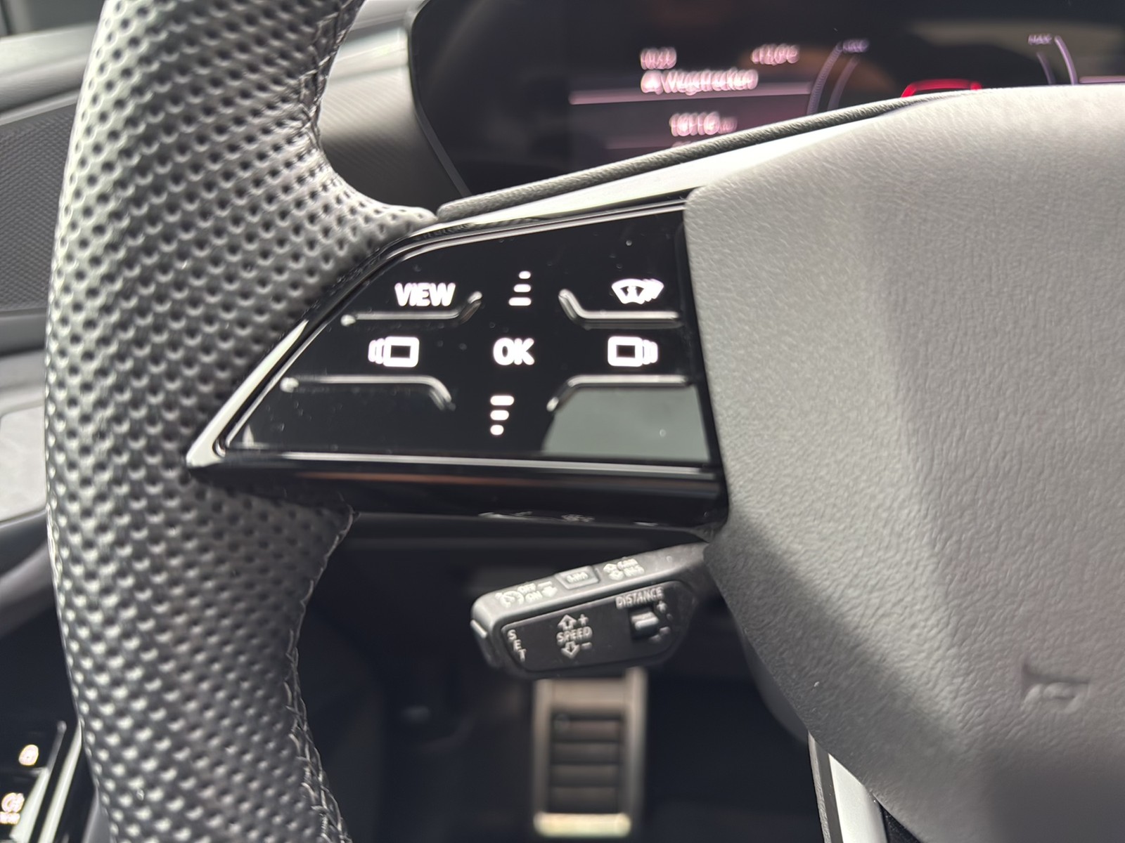 Audi Q6 e-tron quattro S LINE PANO B&O 360°CAM LM20