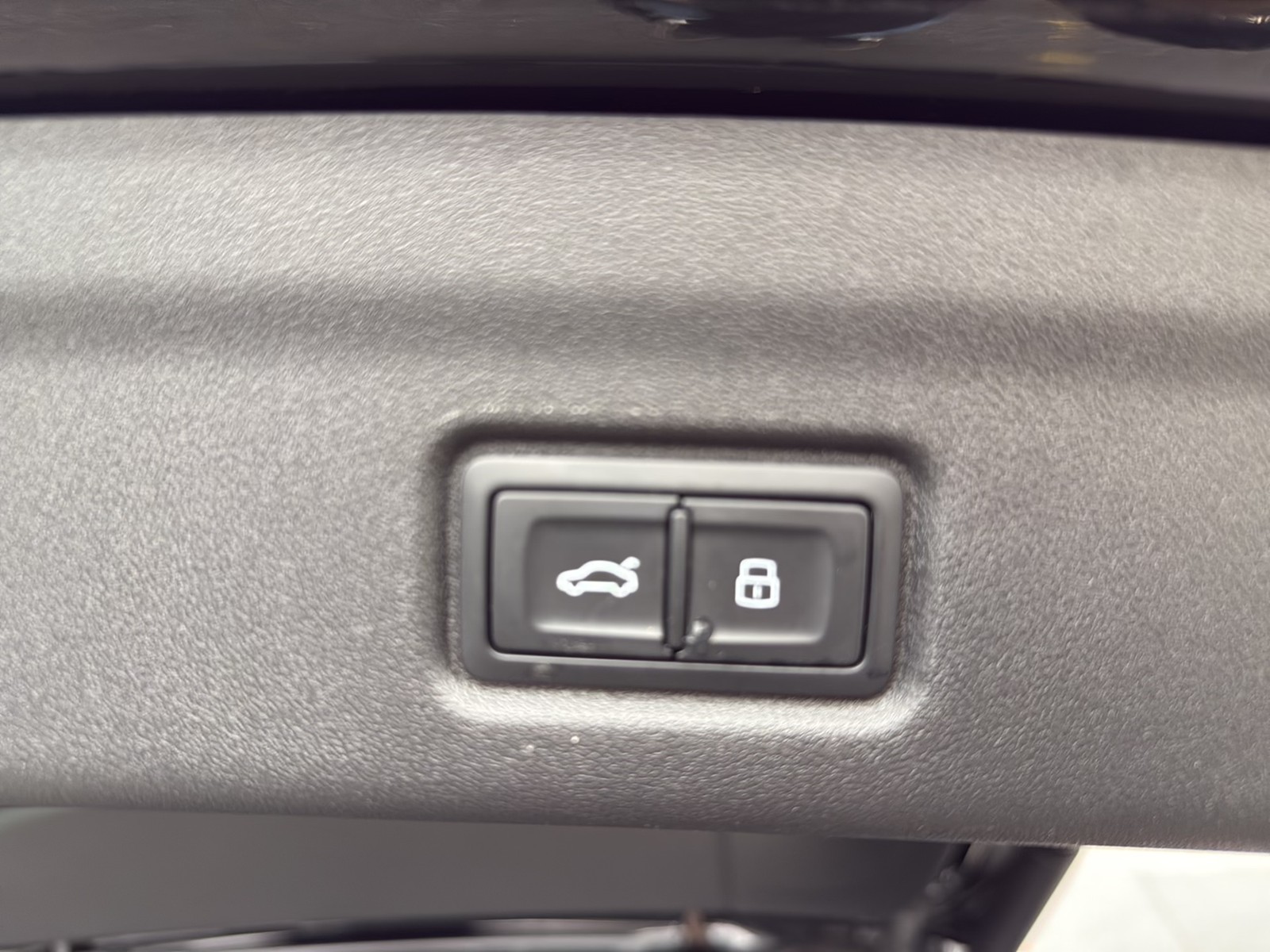 Audi Q6 e-tron quattro S LINE PANO B&O 360°CAM LM20