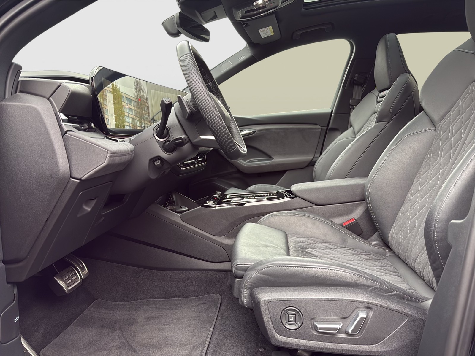 Audi Q6 e-tron quattro S LINE PANO B&O 360°CAM LM20