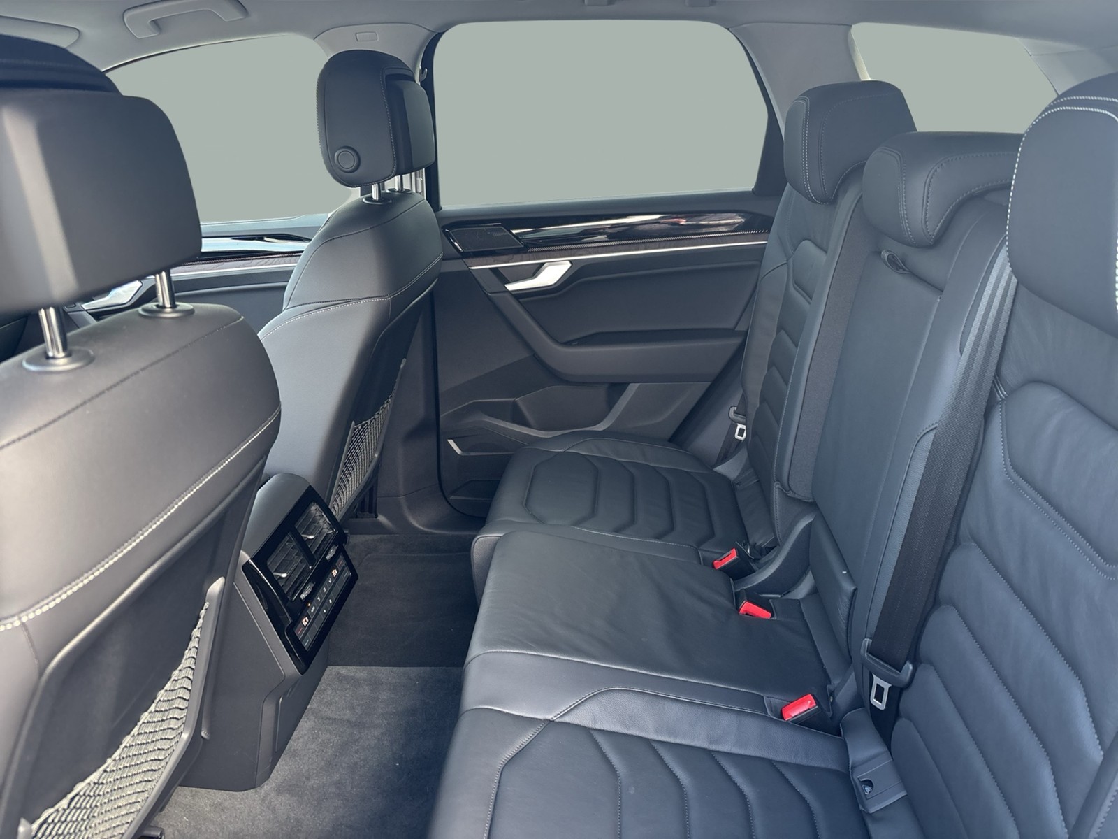 Volkswagen Touareg V6 ELEGANCE AHK CAM ACC LM19 E-KLAPPE