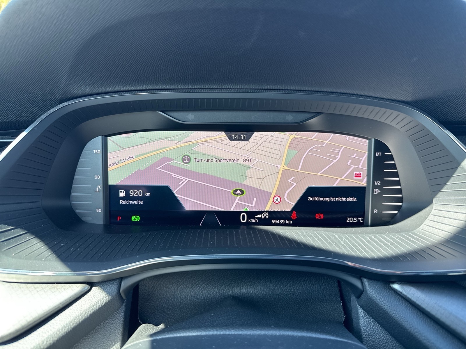 Skoda Octavia Combi 2.0 ACC NAVICOLUMBUS ALU CARPLAY