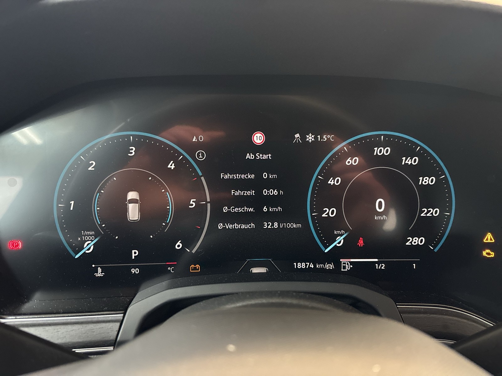 Volkswagen Touareg V6 NEUESMODELL AHK CAM ACC LM19 E-KLAPPE