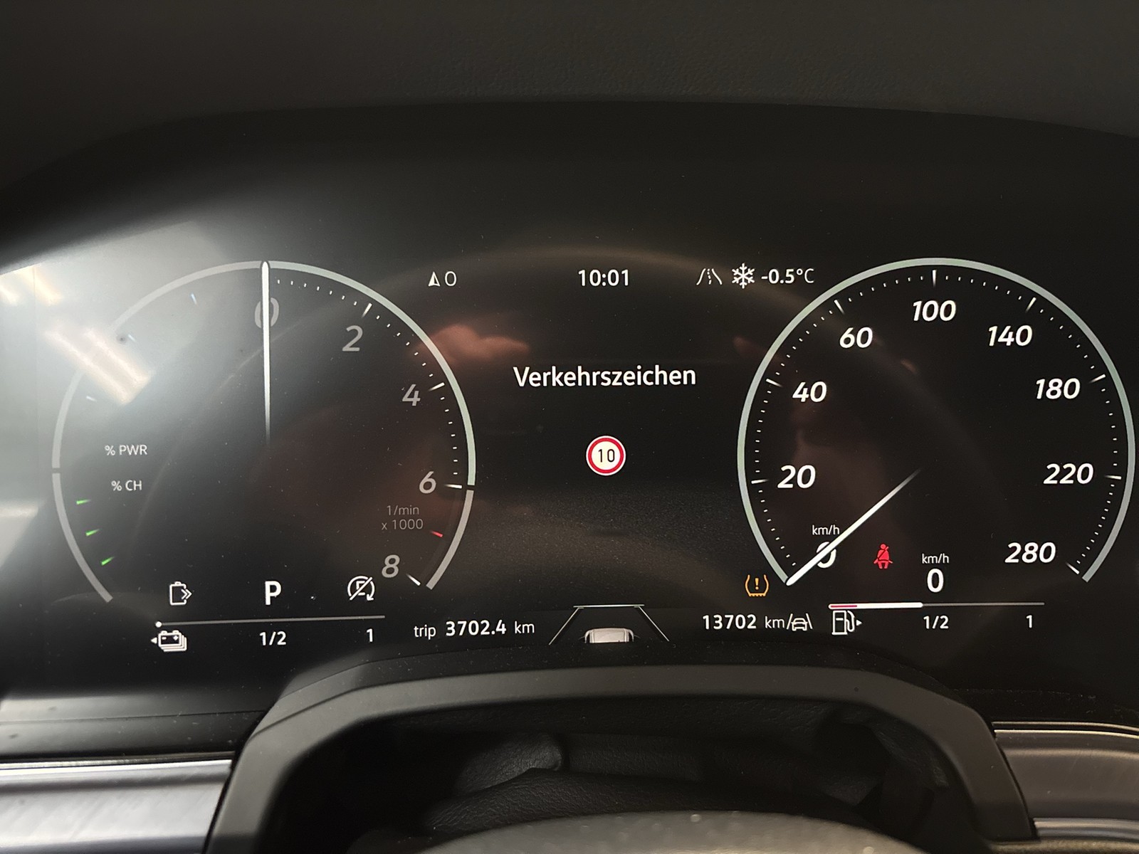 Volkswagen Touareg HYBRID R NEUESMODELL AHK 360CAM ACC LM21