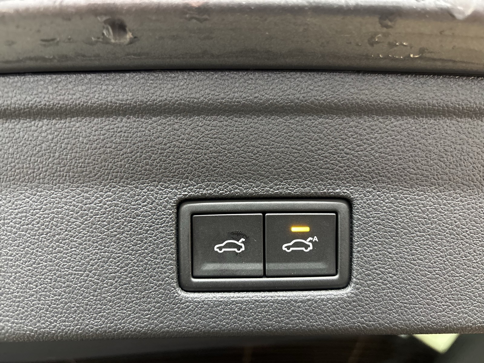 Volkswagen Touareg HYBRID R NEUESMODELL AHK 360CAM ACC LM21