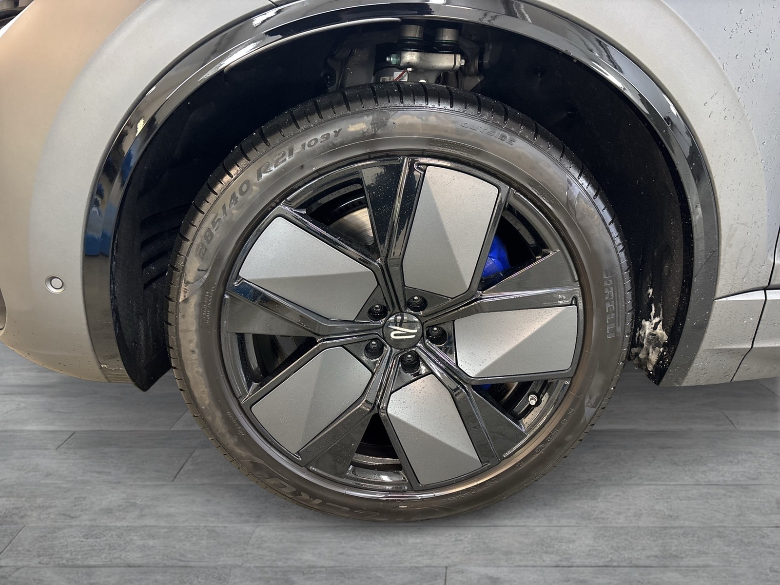 Volkswagen Touareg HYBRID R NEUESMODELL AHK 360CAM ACC LM21