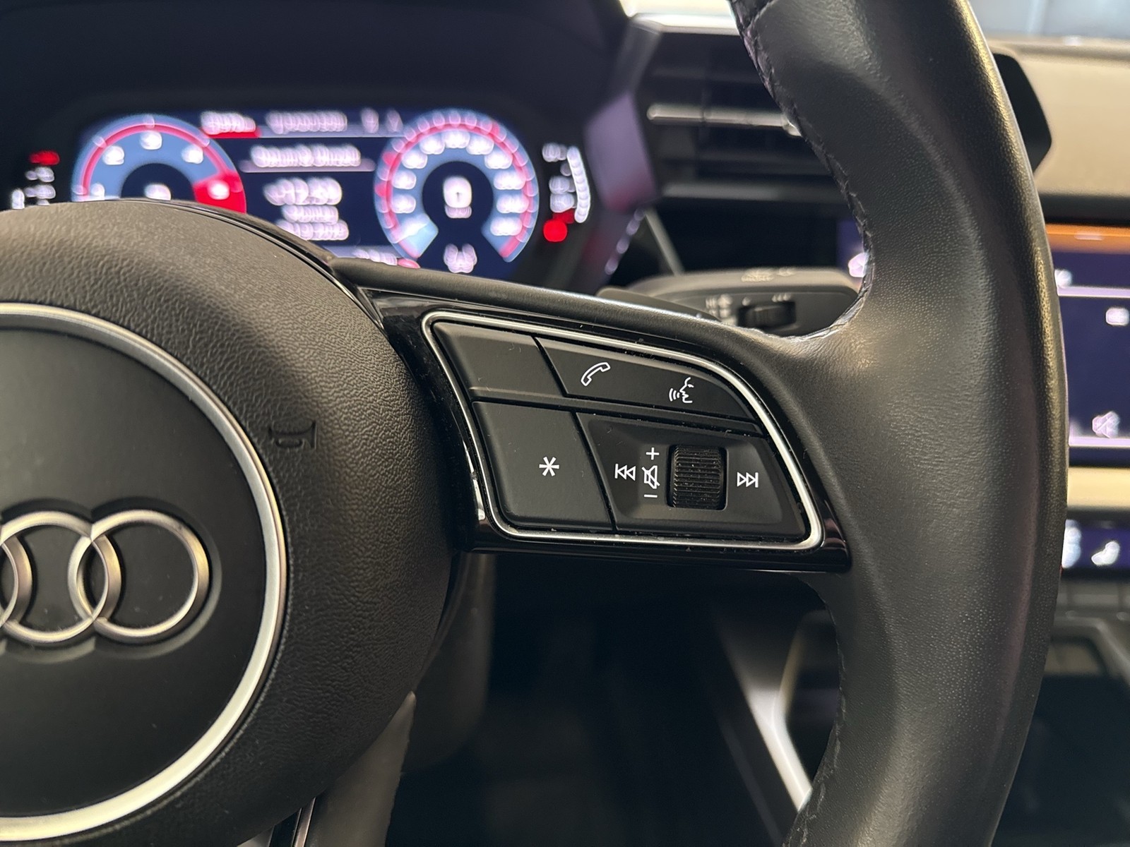 Audi A3 35 ACC NAVI+ SITZHEIZUNG ALU EINPARKHILFE