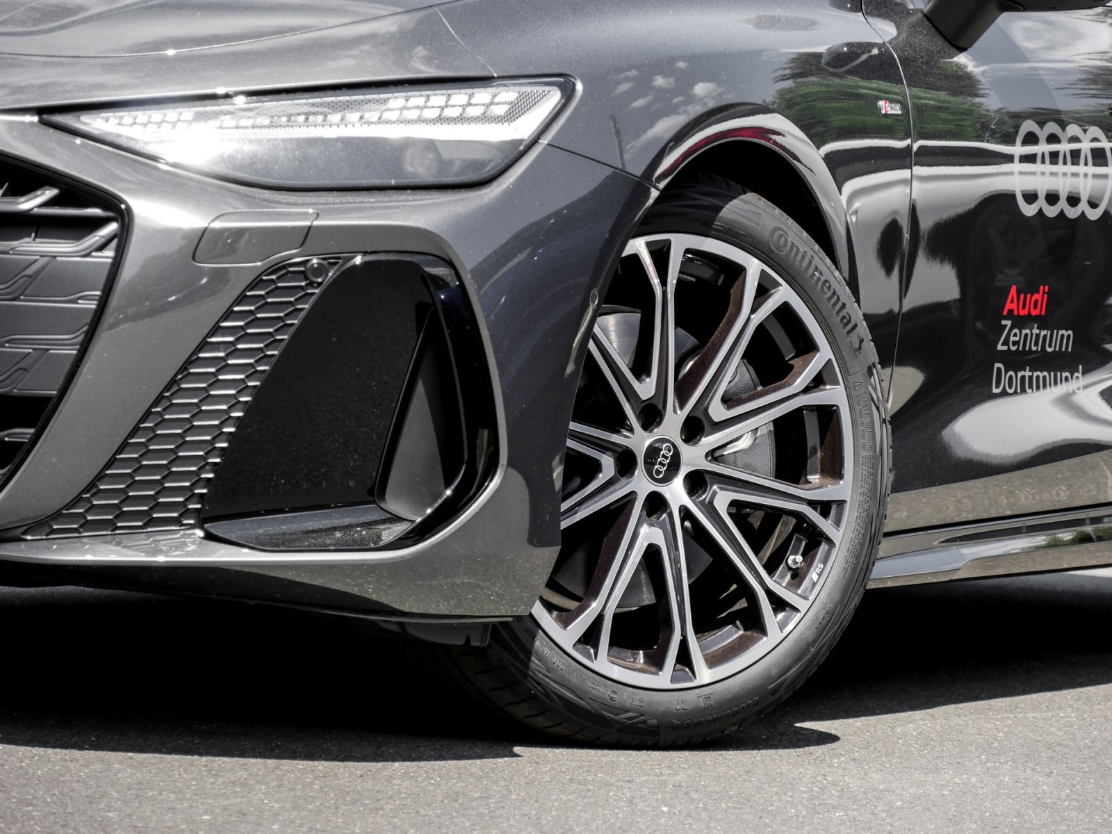 Audi A6 Avant TFSI quattro S tronic S Line Techplus+AHK+B&O+Sportsitze+SLine+