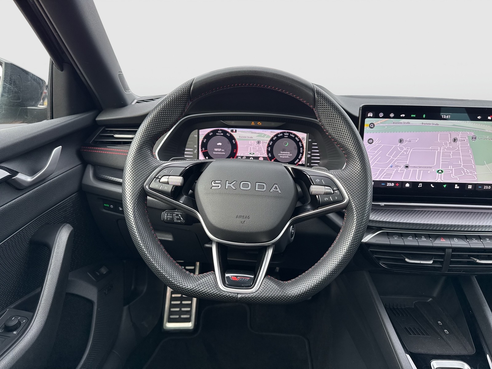 Skoda Octavia Combi 2.0 RS PANO CANTON AHK CAM 18Z NAVI