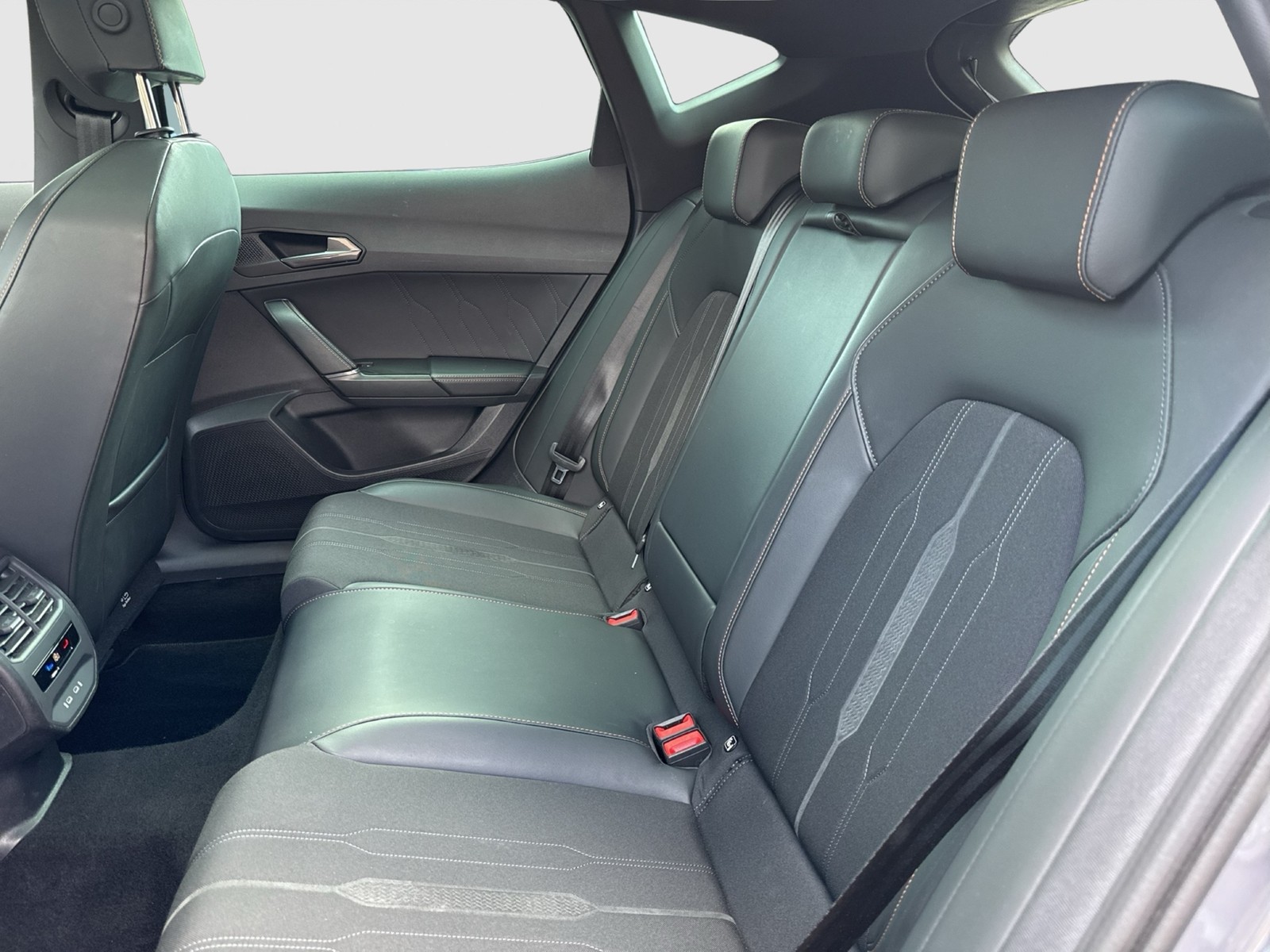 Cupra Formentor 1.5 PANO BEATS ACC ALU18" NAVI