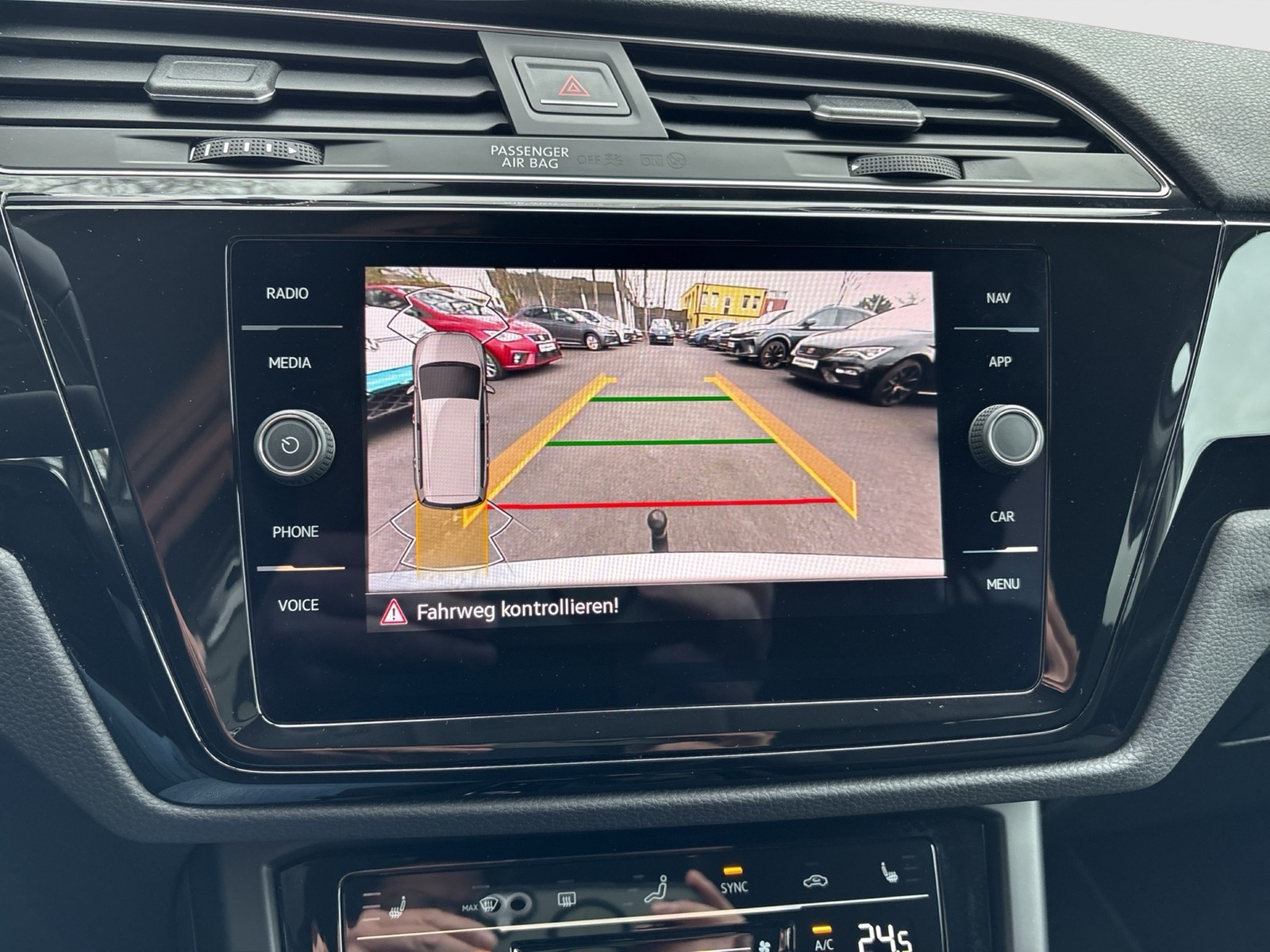 Volkswagen Touran 2.0 HIGHLINE AHK CAM ACC LM17 EKLAPPE NAVI