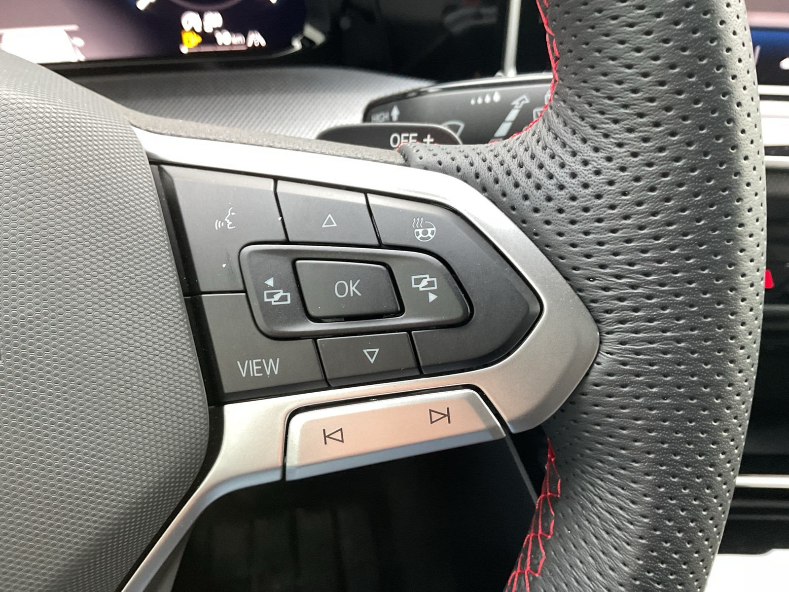 Volkswagen Golf VIII 2.0 GTI FACELIFT HEAD-UP CAM ACC NAVI