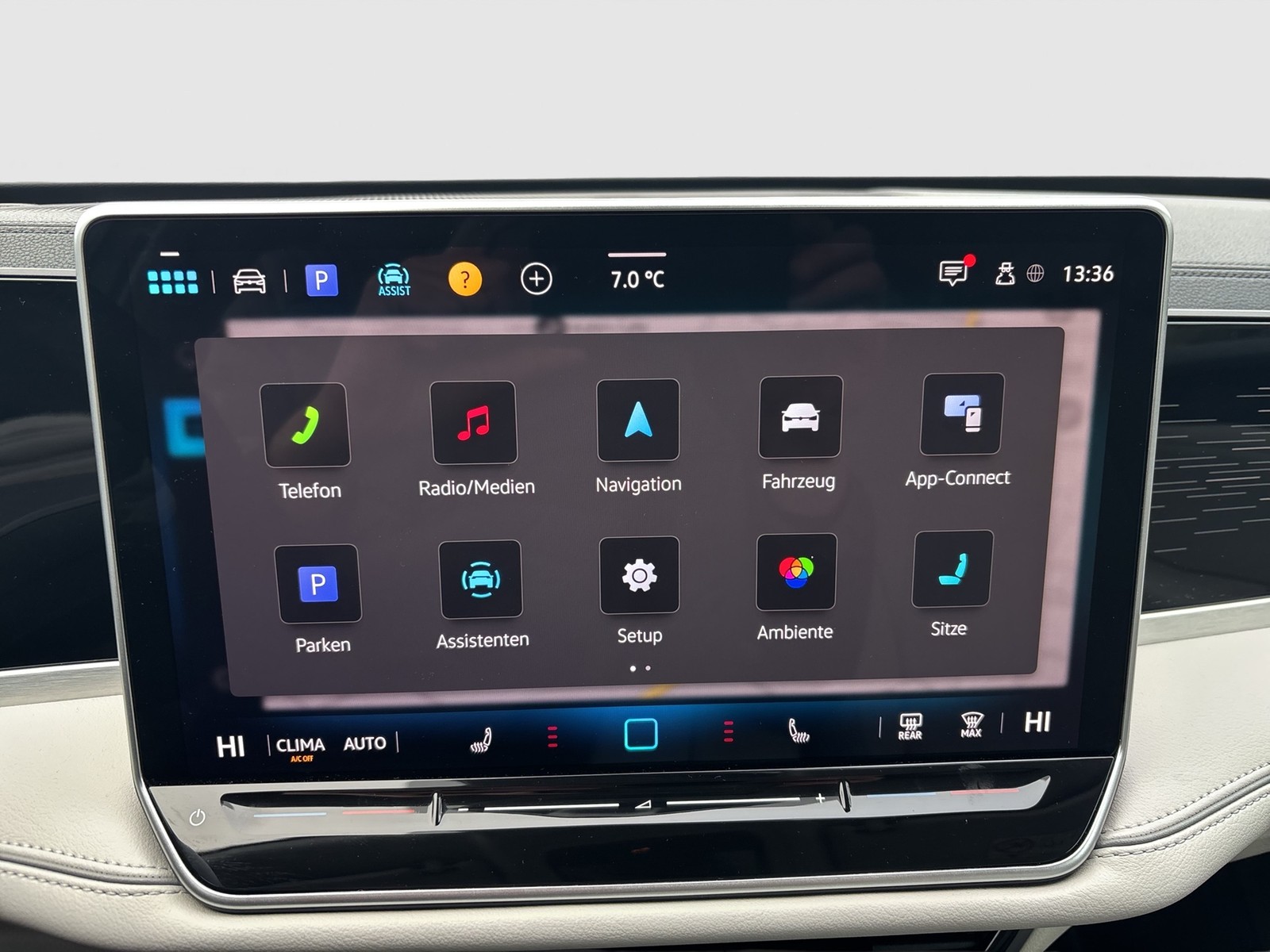 Volkswagen Passat Variant 2.0 ELEGANCE 4X4 NEUES MODELL AHK