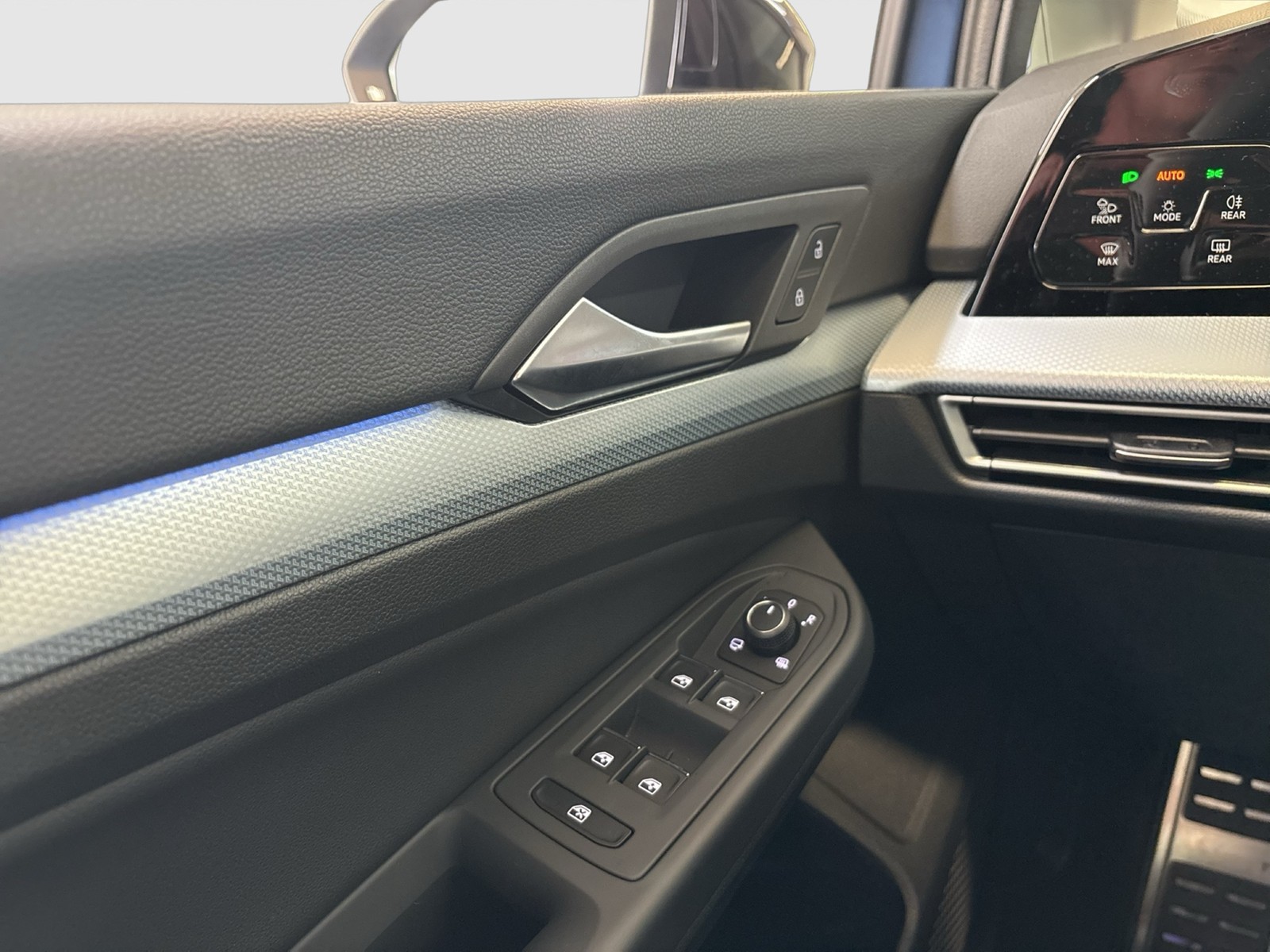 Volkswagen Golf VIII 2.0 GOAL FACELIFT AHK CAM ACC LED+ NAVI