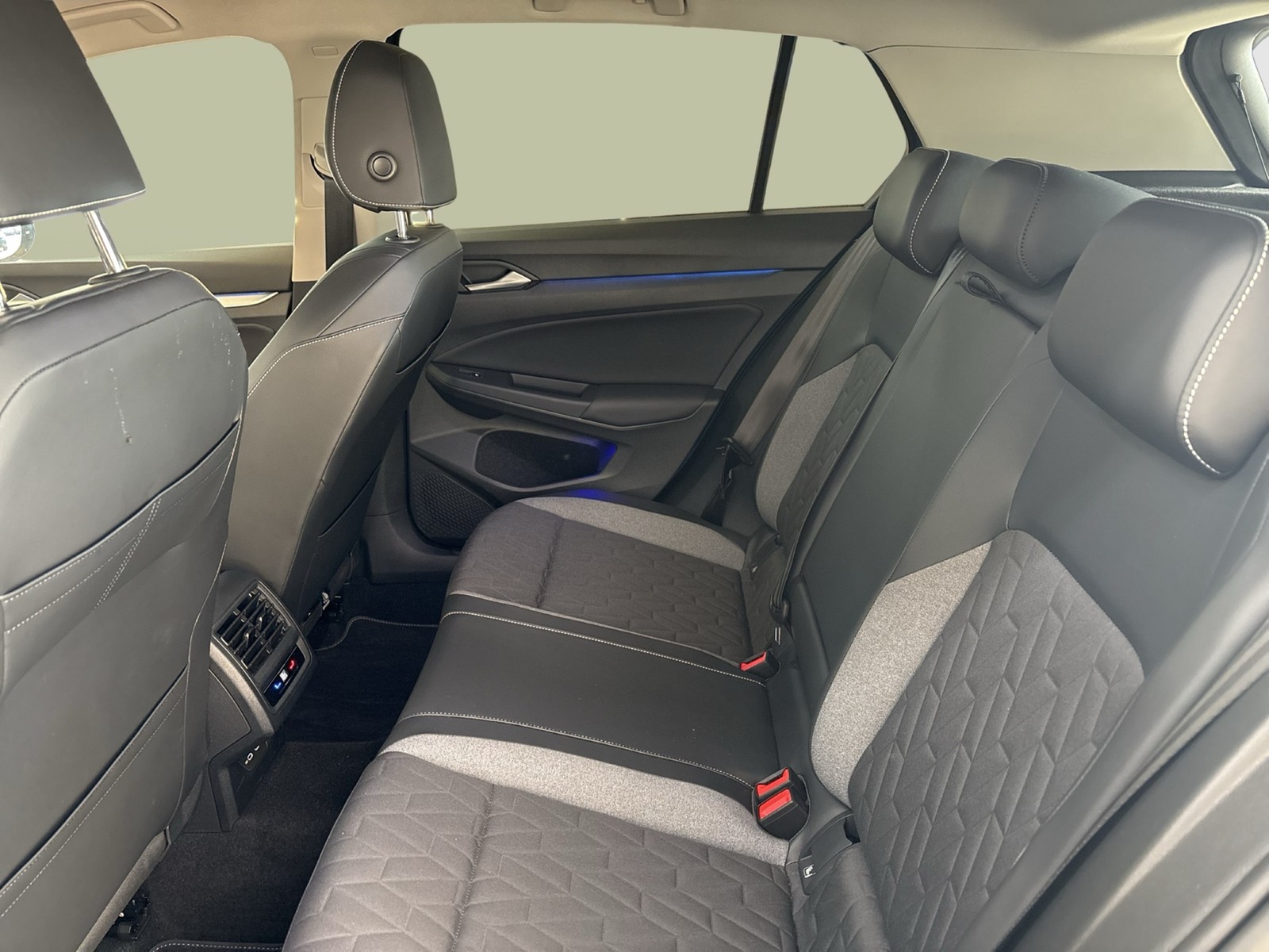 Volkswagen Golf VIII 2.0 GOAL FACELIFT AHK CAM ACC LED+ NAVI