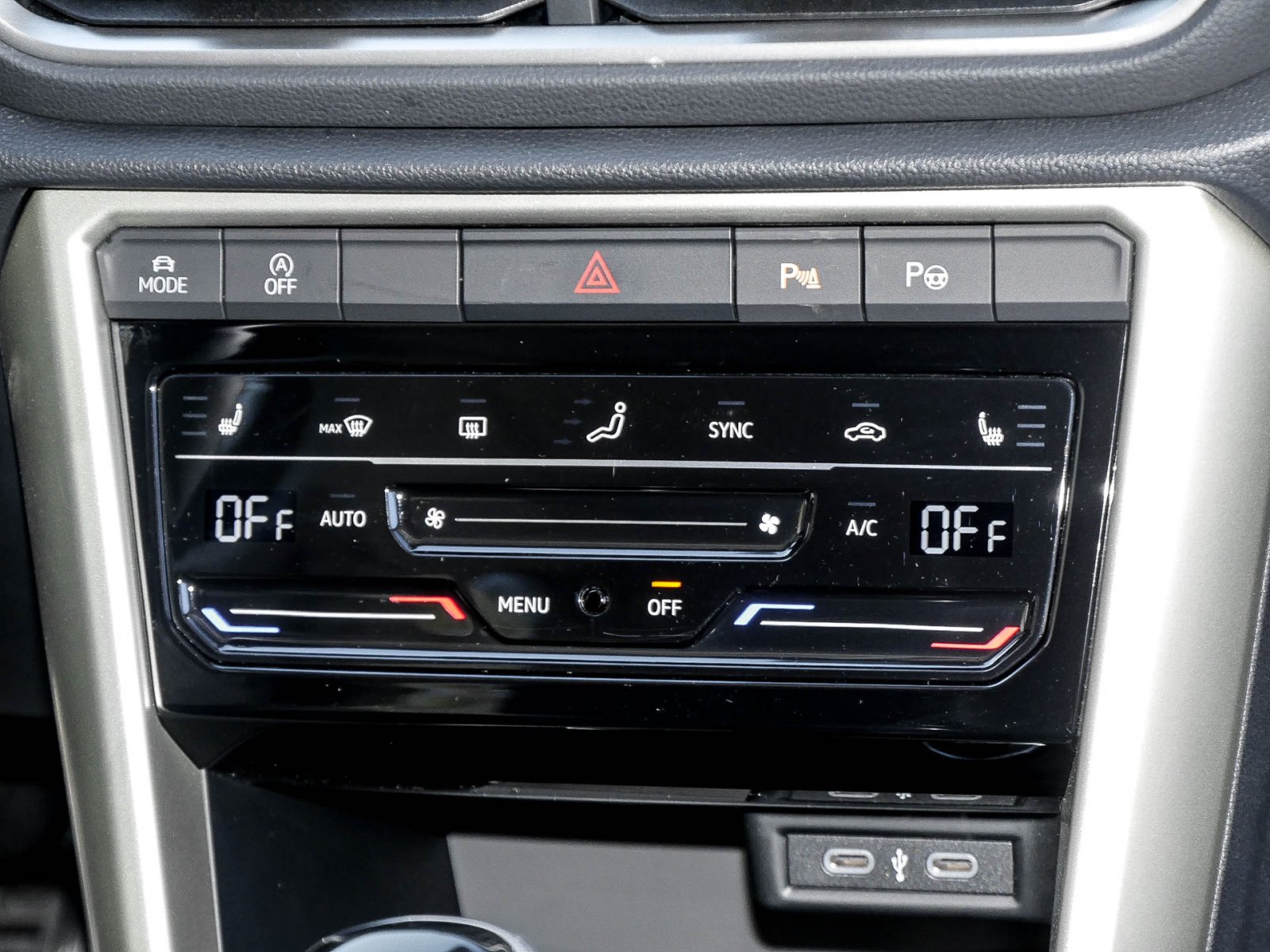 Volkswagen T-Roc 1.5 MOVE SITZHEIZUNG LED CAM NAVI DAB+ USB