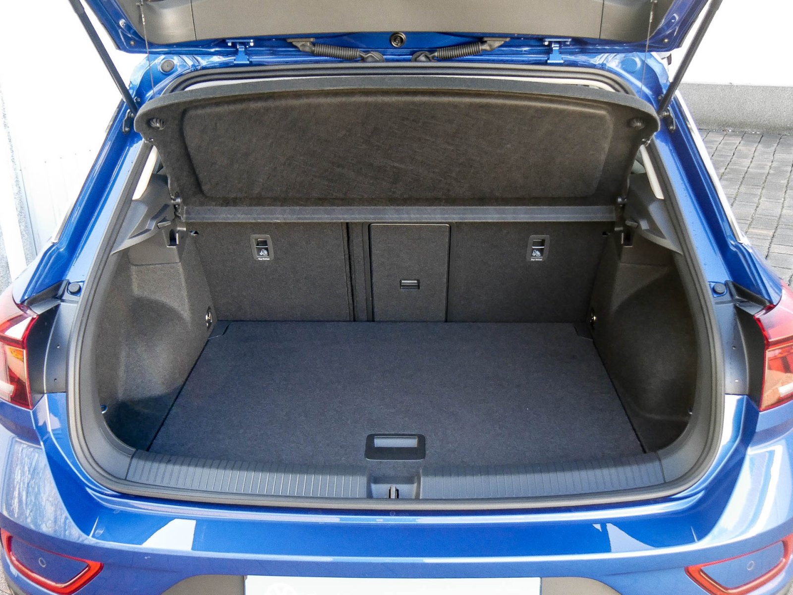 Volkswagen T-Roc 1.5 MOVE SITZHEIZUNG LED CAM NAVI DAB+ USB