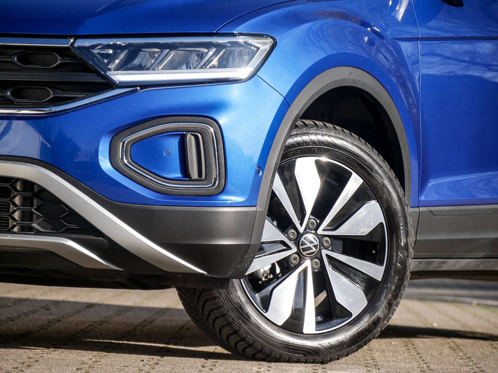 Volkswagen T-Roc 1.5 MOVE SITZHEIZUNG LED CAM NAVI DAB+ USB
