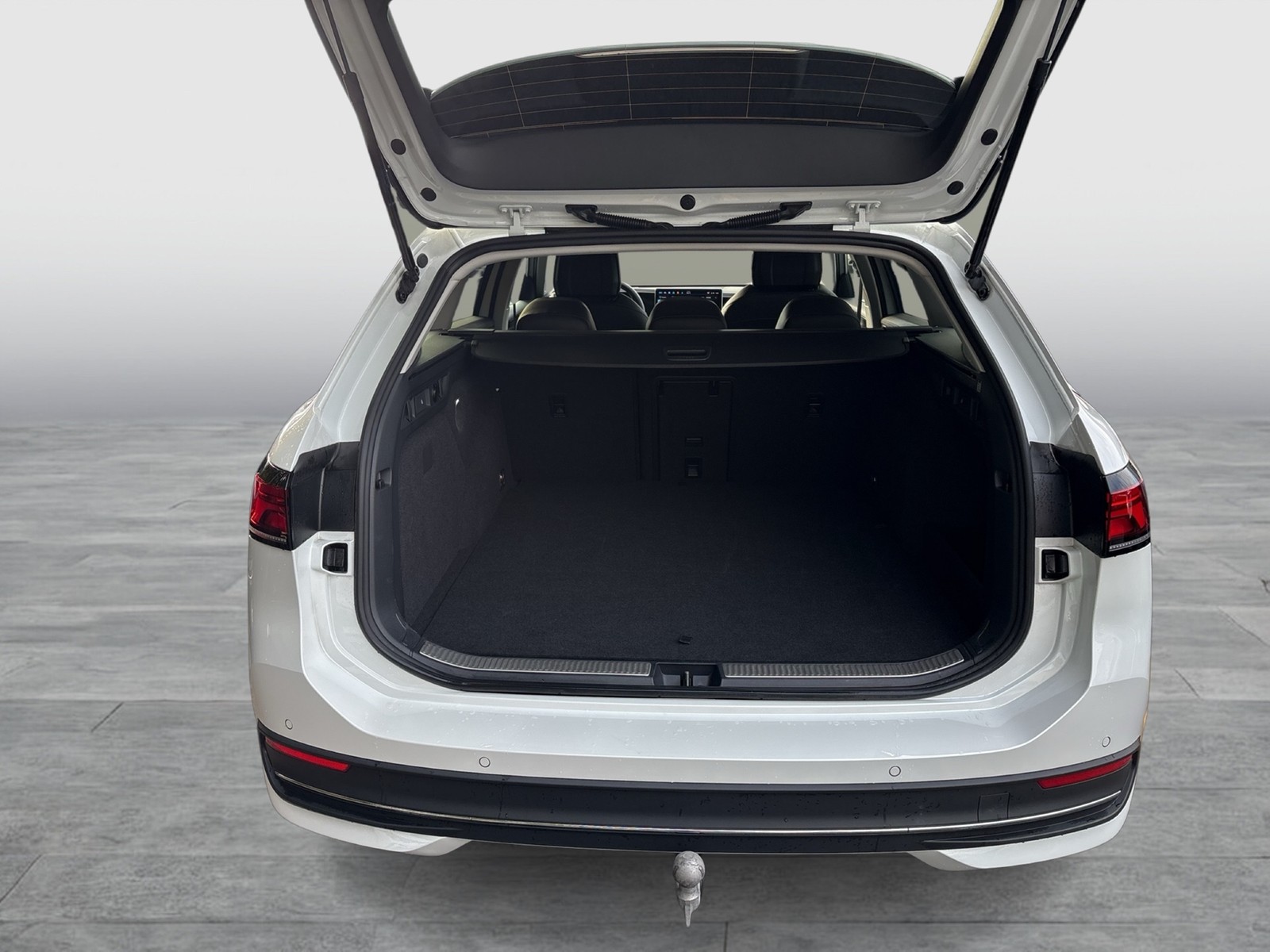 Volkswagen Passat Variant 1.5 HYBRID BUSINESS AHK CAM ACC