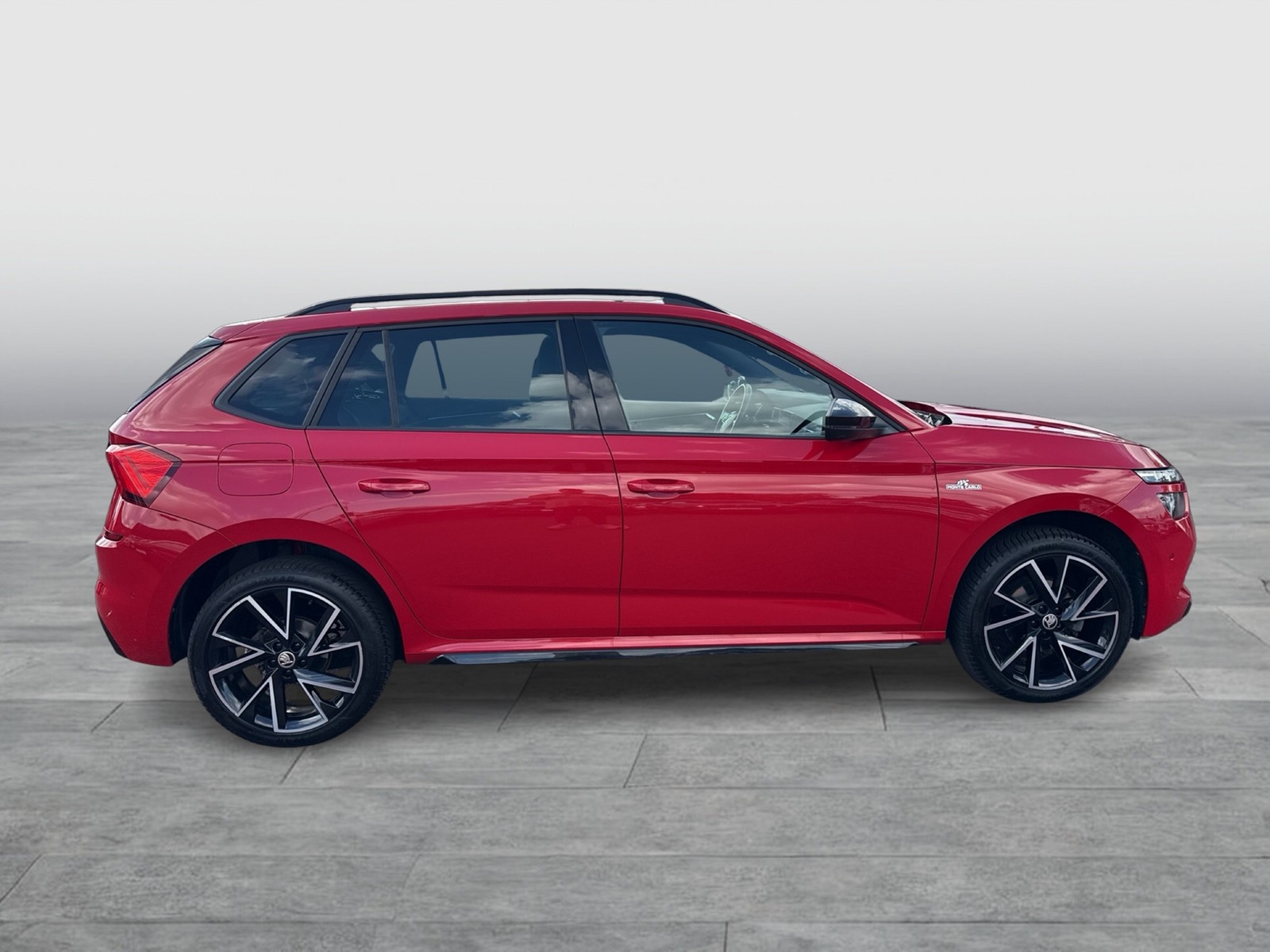 Skoda Kamiq 1.5 MONTE CARLO PANO CAM LM18 NAVI CARPLAY