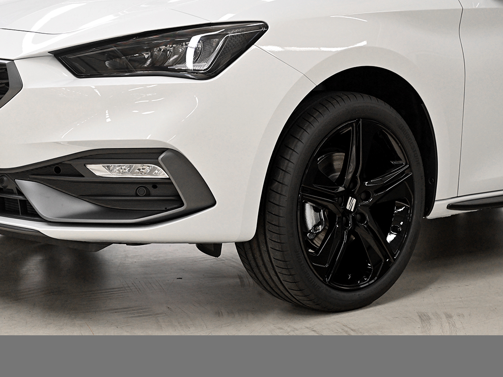 Seat Leon ST FR BLACK EDITION DSG PANO NAVI CAM LM18
