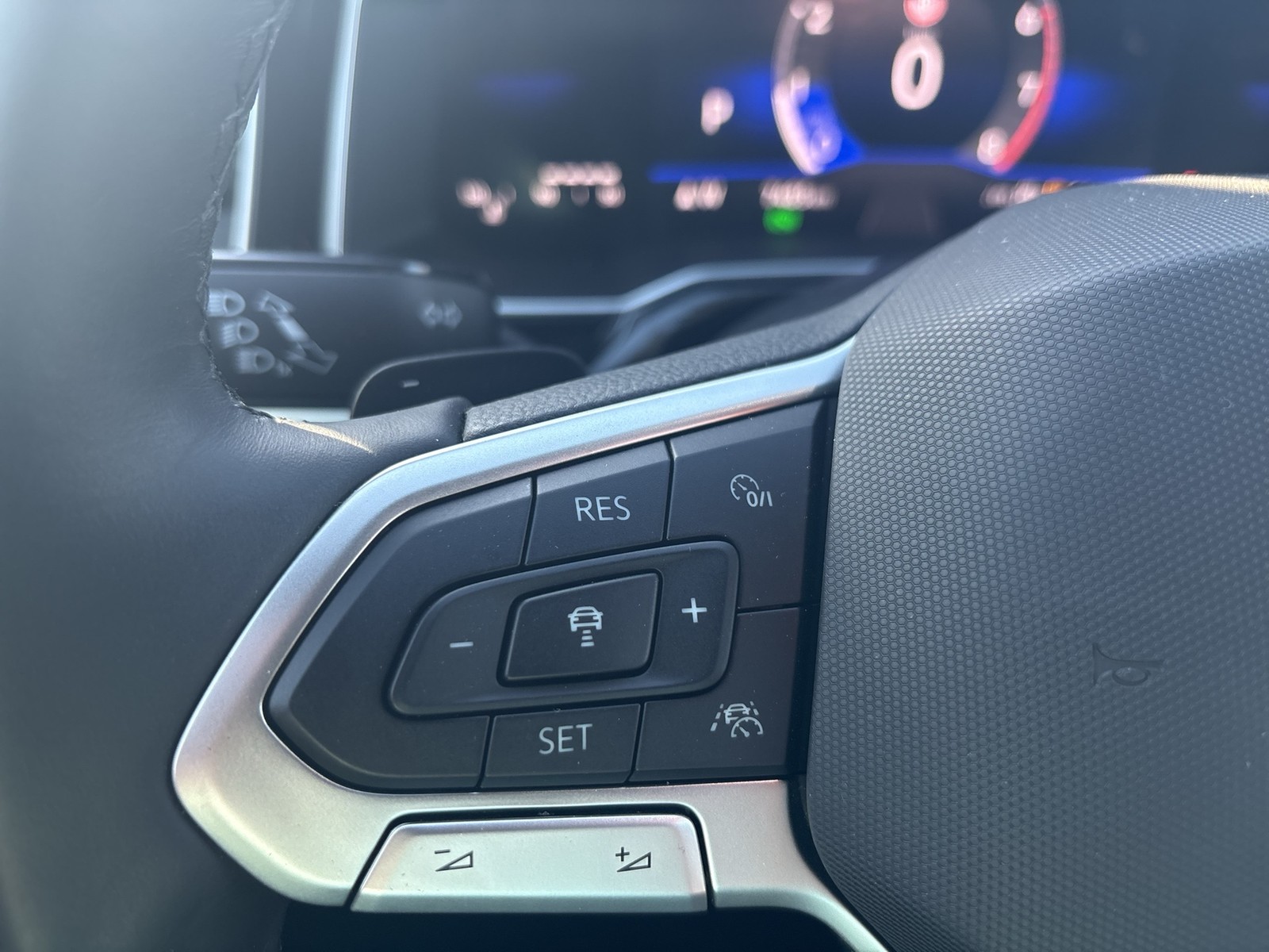 Volkswagen Taigo 1.0 GOAL ACC NAVI LM17 CARPLAY SITZHEIZUNG