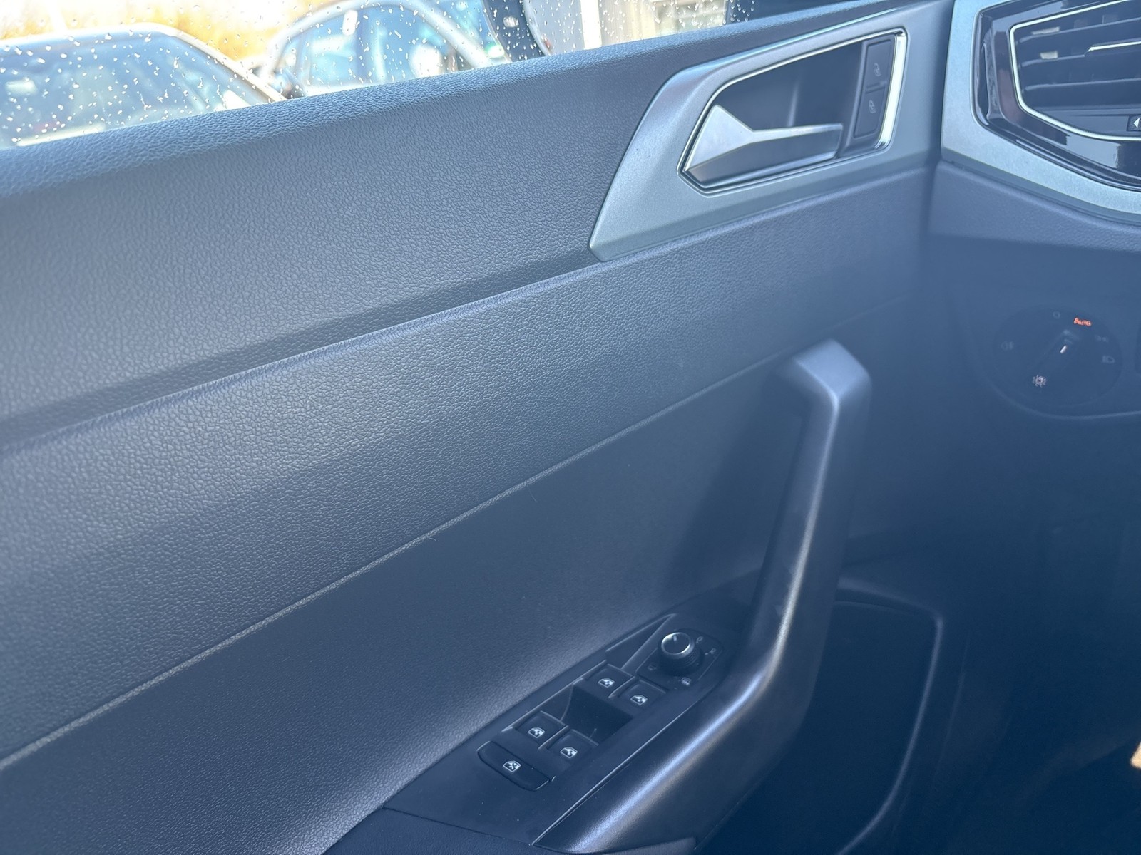 Volkswagen Taigo 1.0 GOAL ACC NAVI LM17 CARPLAY SITZHEIZUNG