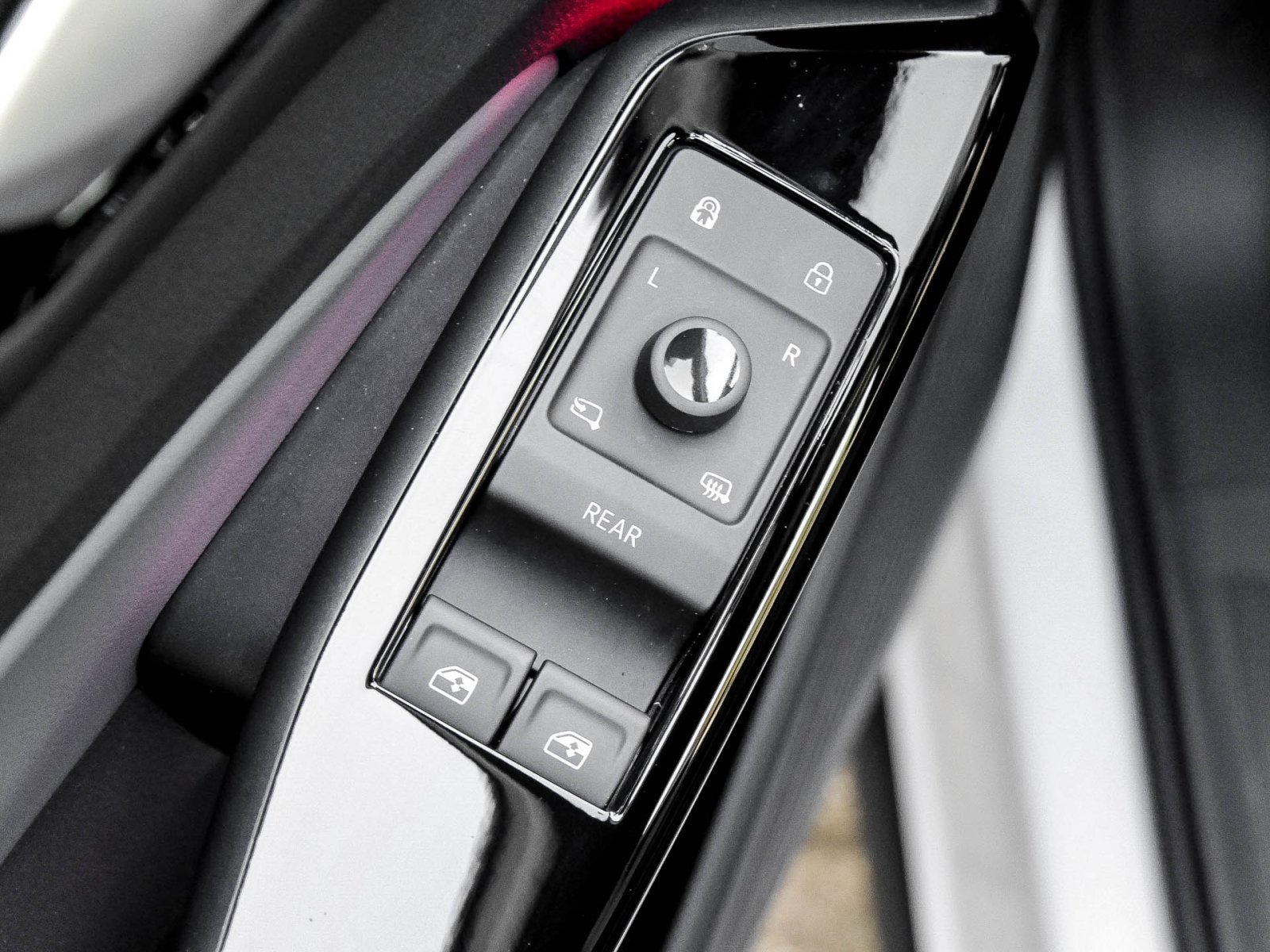 Volkswagen ID.5 PRO PERFORMANCE CAM AHK ALU MATRIX ACC NAVI
