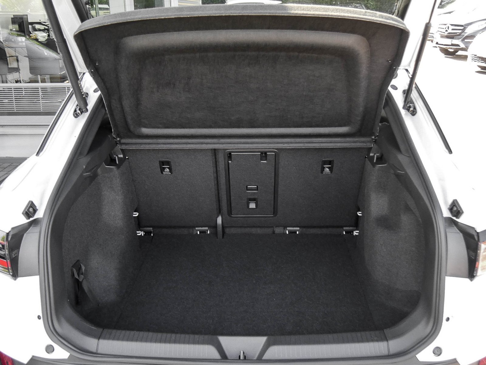 Volkswagen ID.5 PRO PERFORMANCE CAM AHK ALU MATRIX ACC NAVI