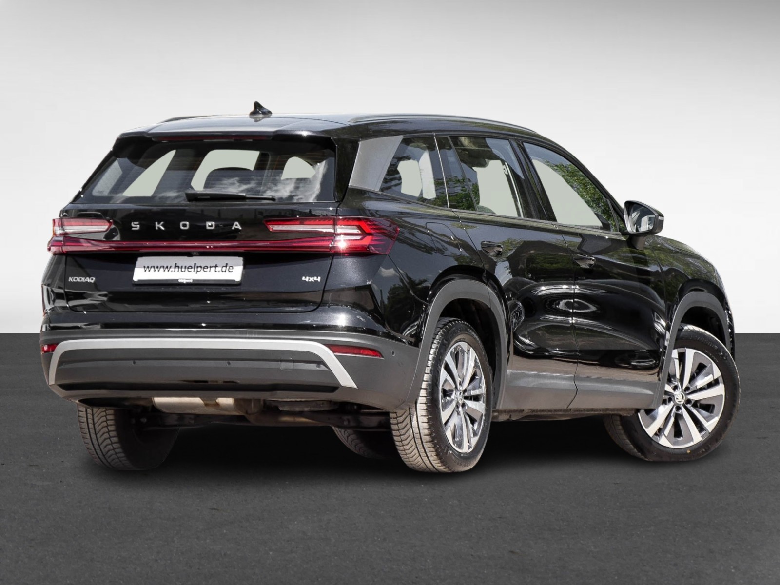 Skoda Kodiaq 2.0 Selection NAVI SITZHEIZ KAMERA ALU18