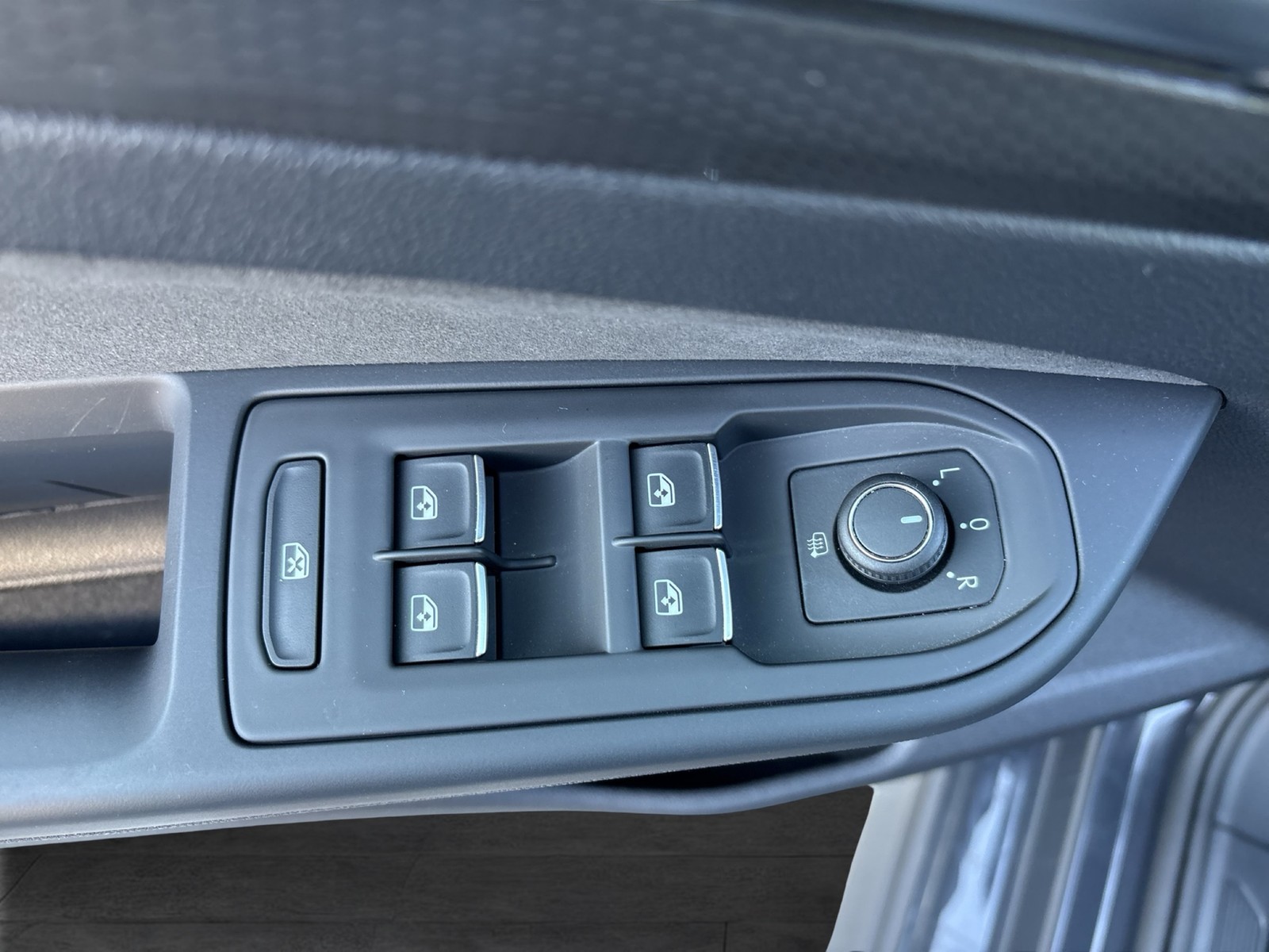 Volkswagen Golf VIII 2.0 GTI ACC LM18 NAVI LED+ CARPLAY