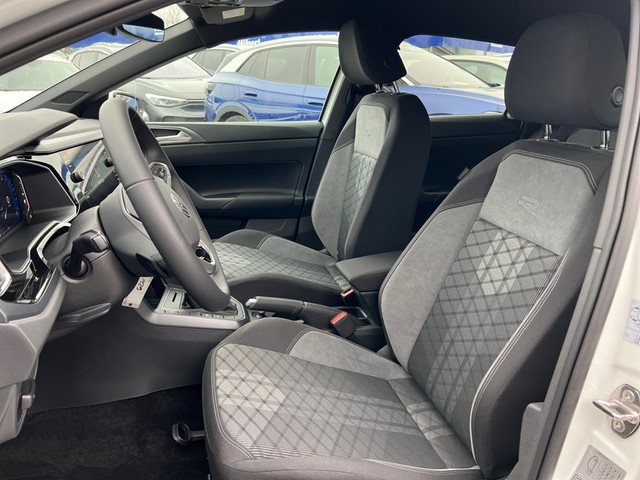 Volkswagen Polo 1.0 R-LINE CAM ACC MATRIX LM17 NAVI CARPLAY