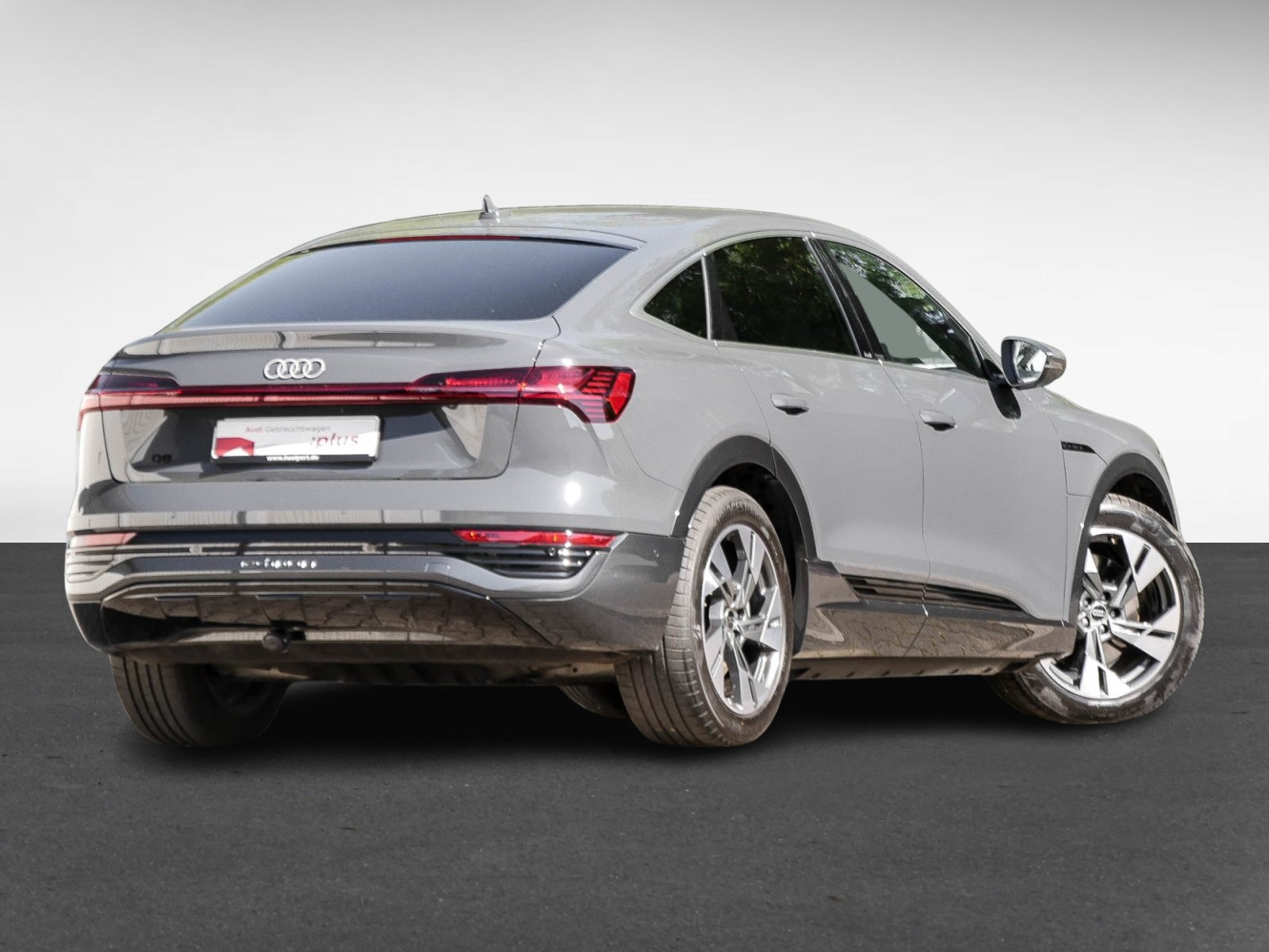 Audi Q8 e-tron Sportback 55 quattro advanced LM20 AHK