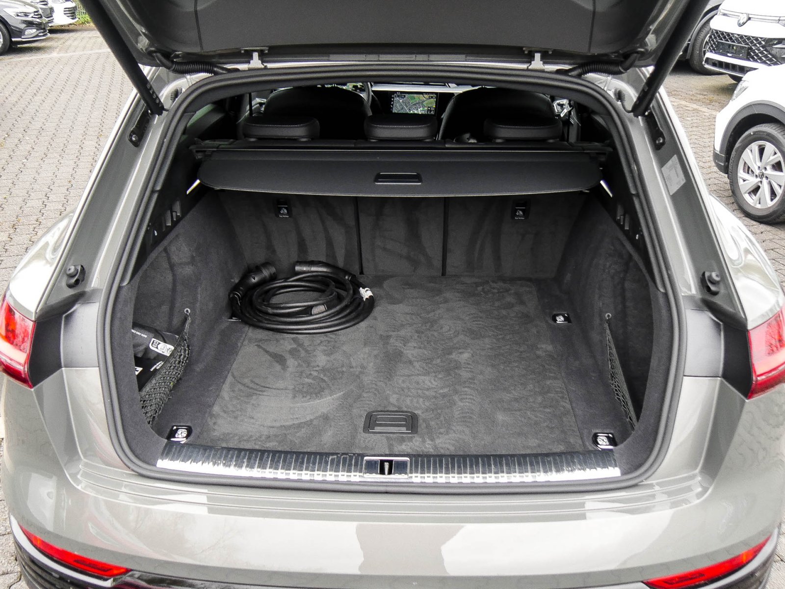 Audi Q8 e-tron 55 quattro advanced NAVI+ LM21 MATRIX
