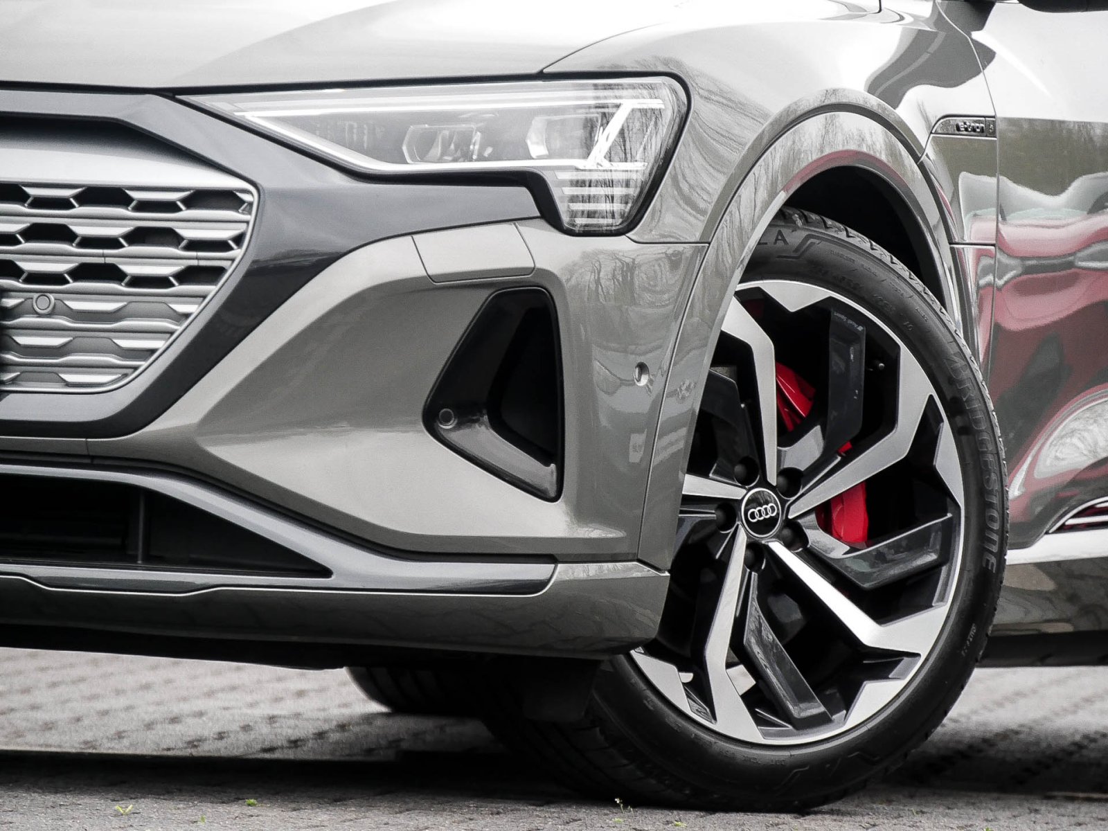 Audi Q8 e-tron 55 quattro advanced NAVI+ LM21 MATRIX