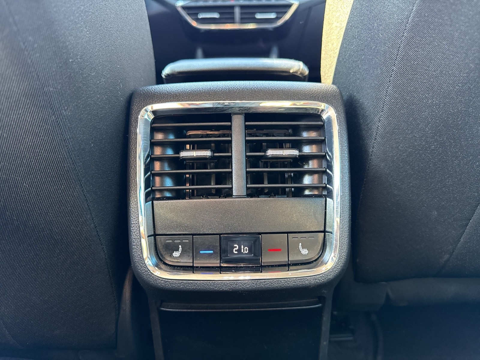 Skoda Octavia Combi 1.5 e-TEC STYLE AHK CARPLAY SITZHEIZUNG