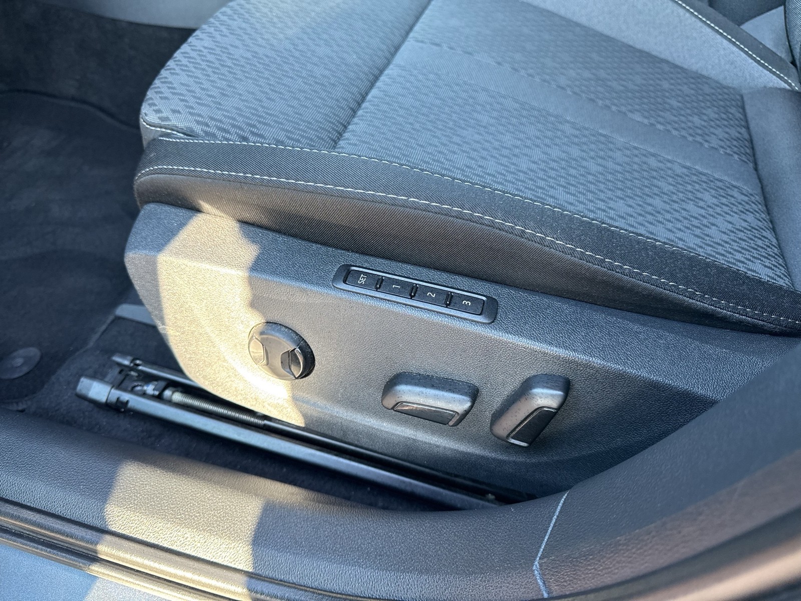 Skoda Octavia Combi 1.5 e-TEC STYLE AHK CARPLAY SITZHEIZUNG